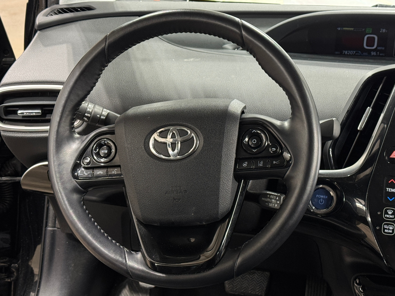 Thumbnail: 2020 Toyota Prius Prime - 4