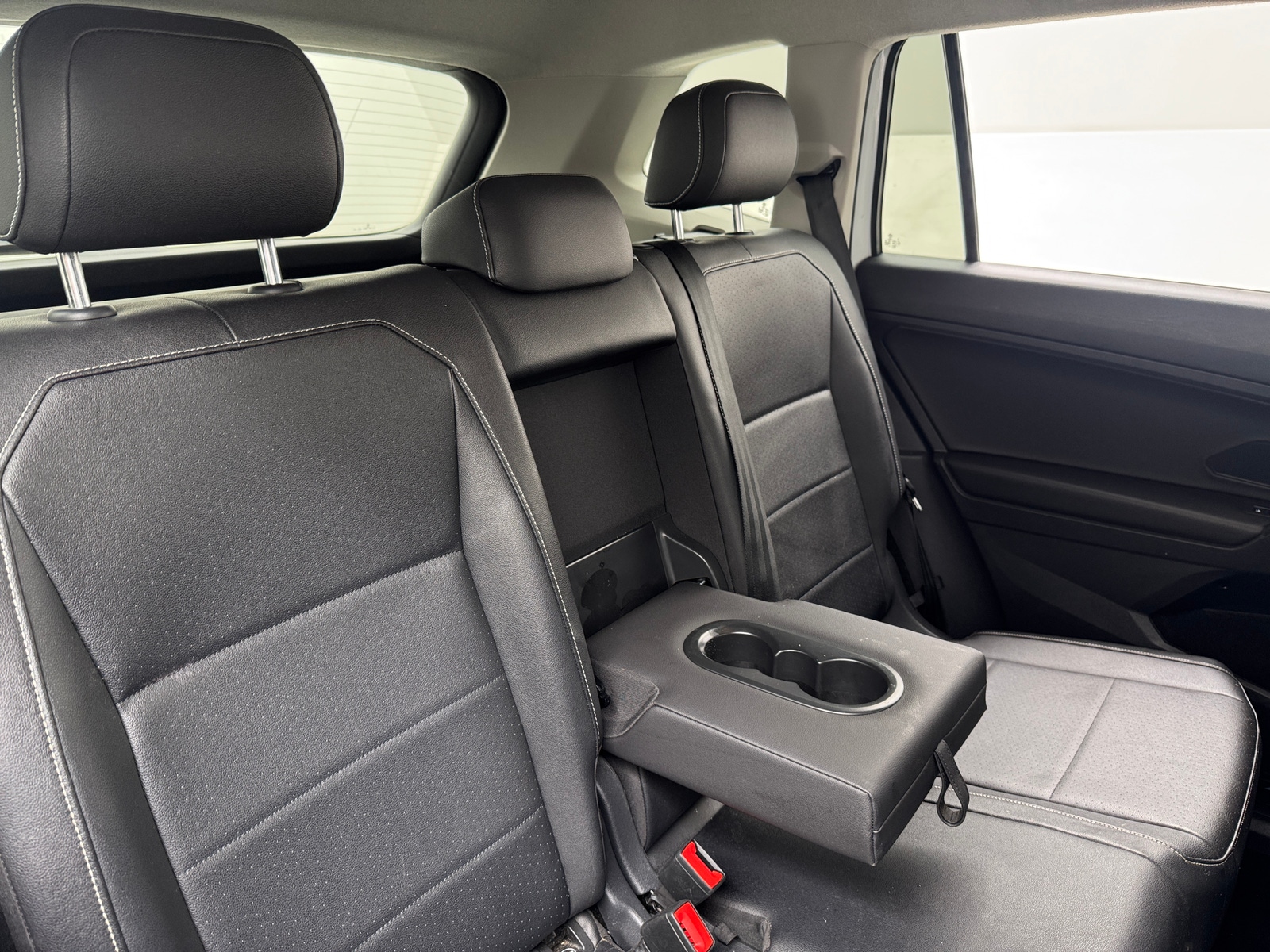 Thumbnail: 2021 Volkswagen Tiguan - 5