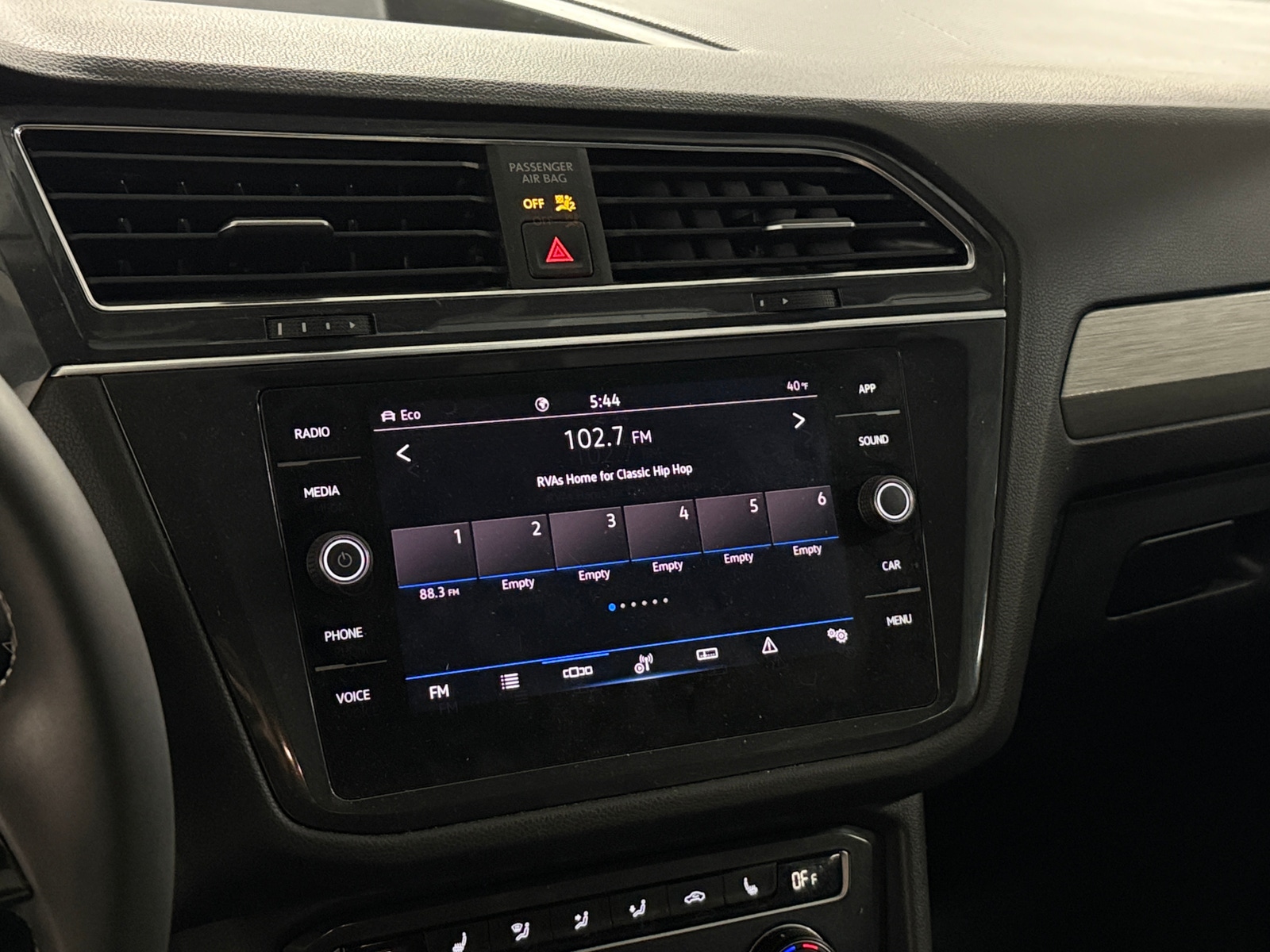 Thumbnail: 2021 Volkswagen Tiguan - 3