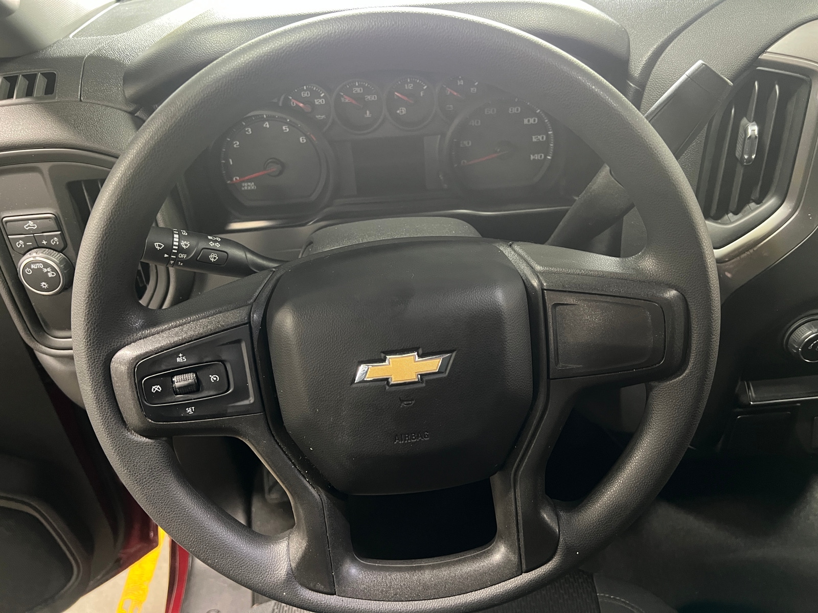 Thumbnail: 2019 Chevrolet Silverado 1500 - 5