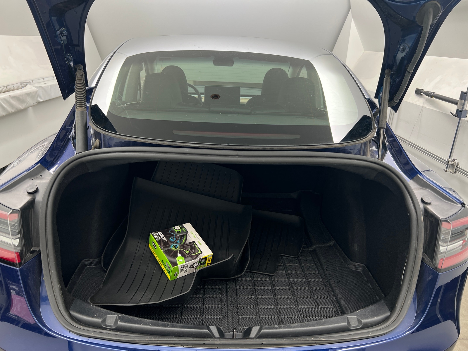 Thumbnail: 2023 Tesla Model 3 - 6