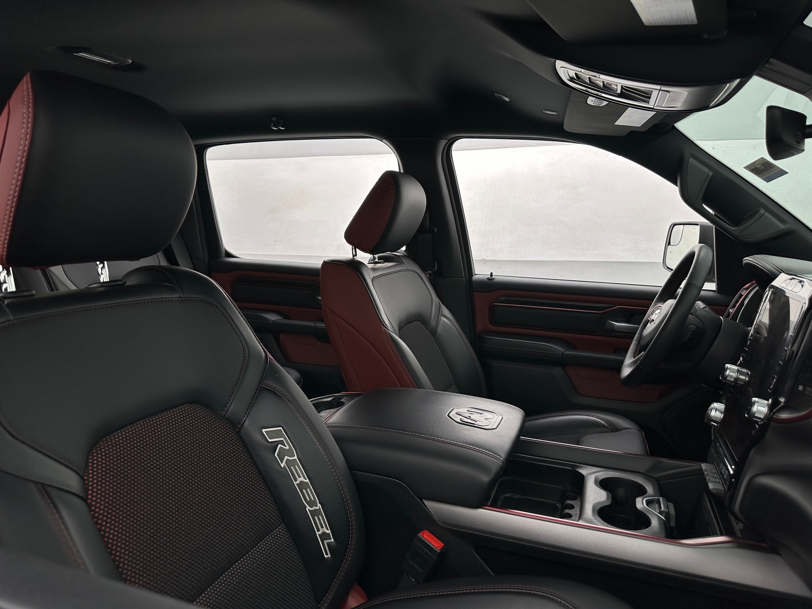 Thumbnail: 2025 RAM 1500 - 2