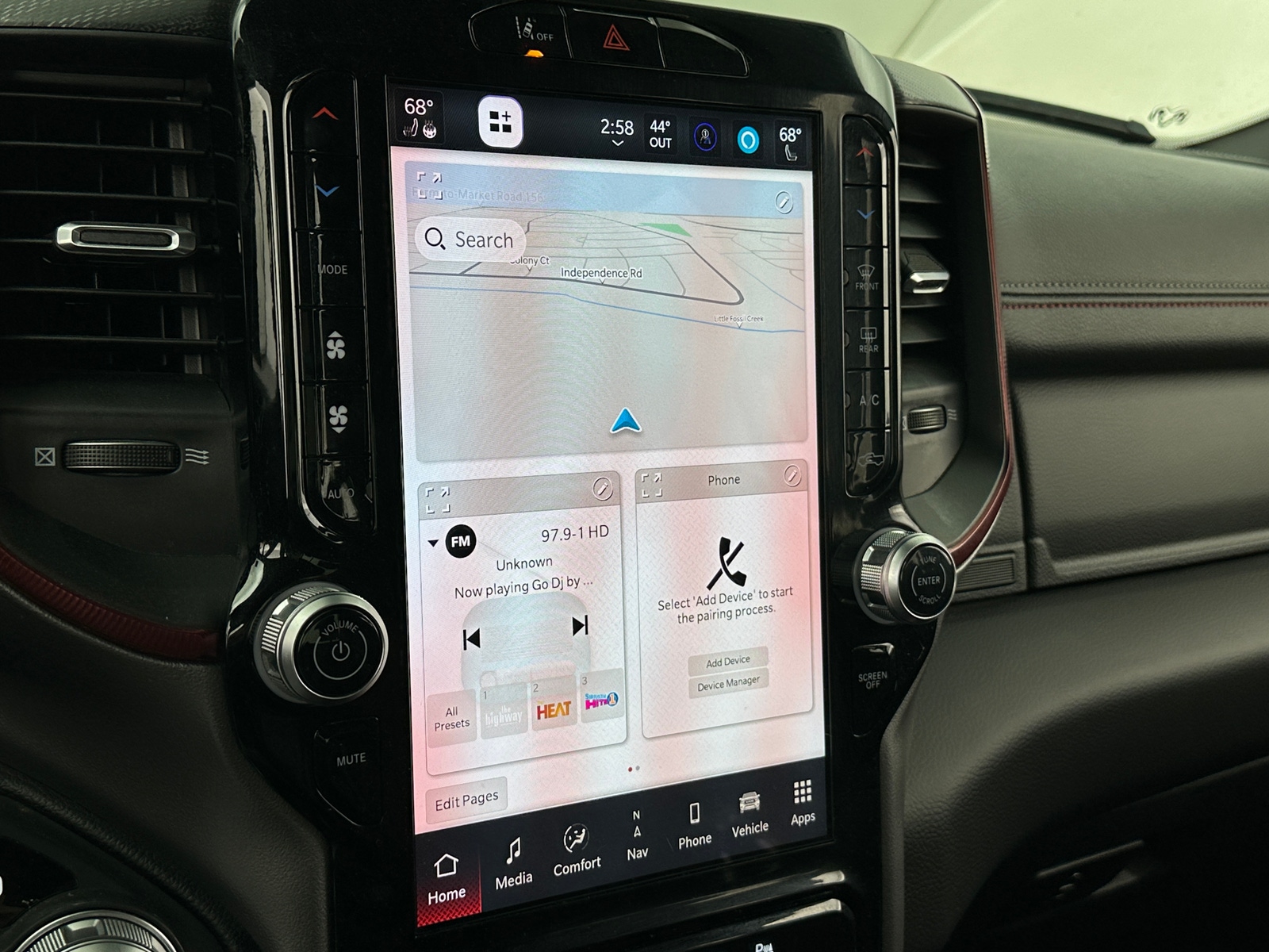 Thumbnail: 2025 RAM 1500 - 4