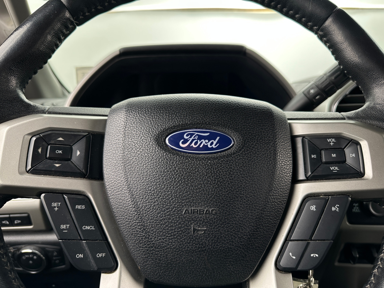 Thumbnail: 2017 Ford Econoline - 4