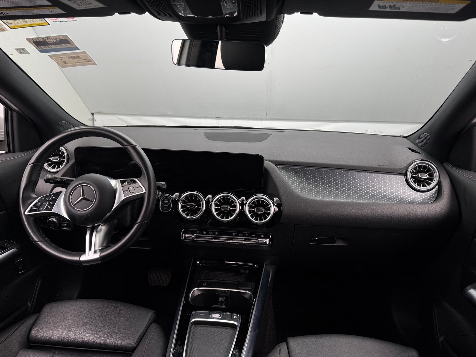 Thumbnail: 2025 Mercedes-Benz GLA - 2