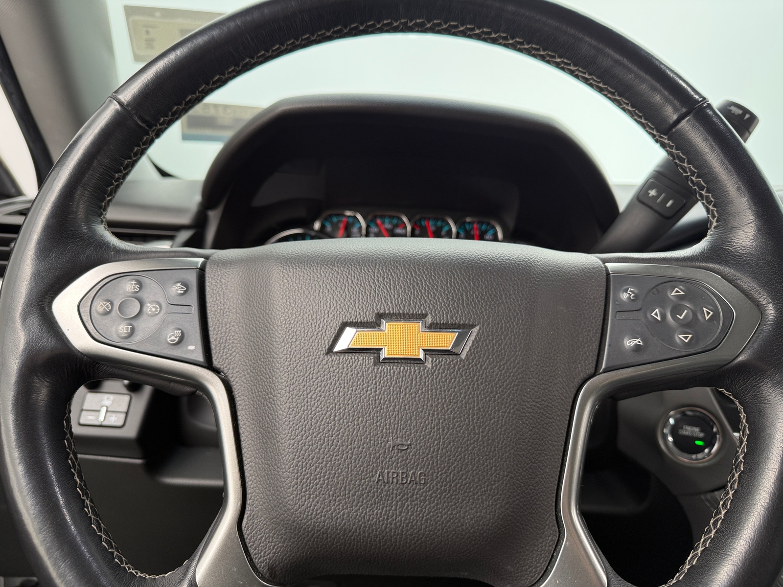 Thumbnail: 2019 Chevrolet Tahoe - 3