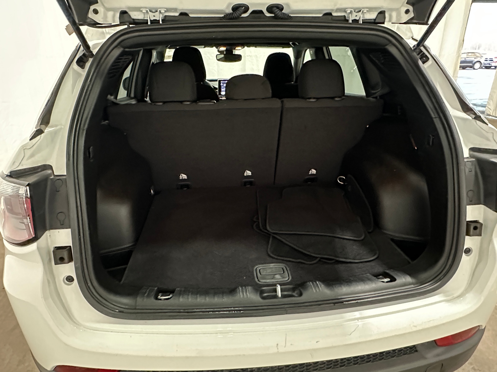 Thumbnail: 2023 Jeep Compass - 7