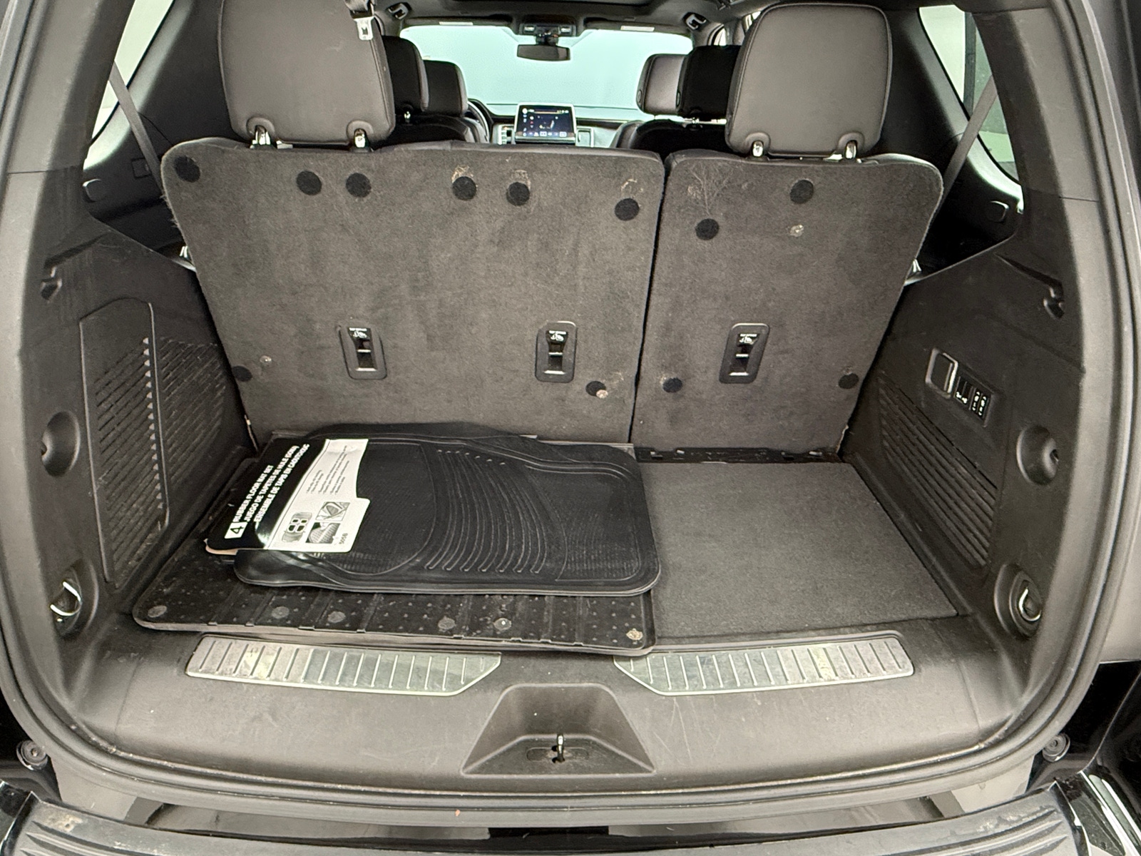 Thumbnail: 2022 Chevrolet Tahoe - 6