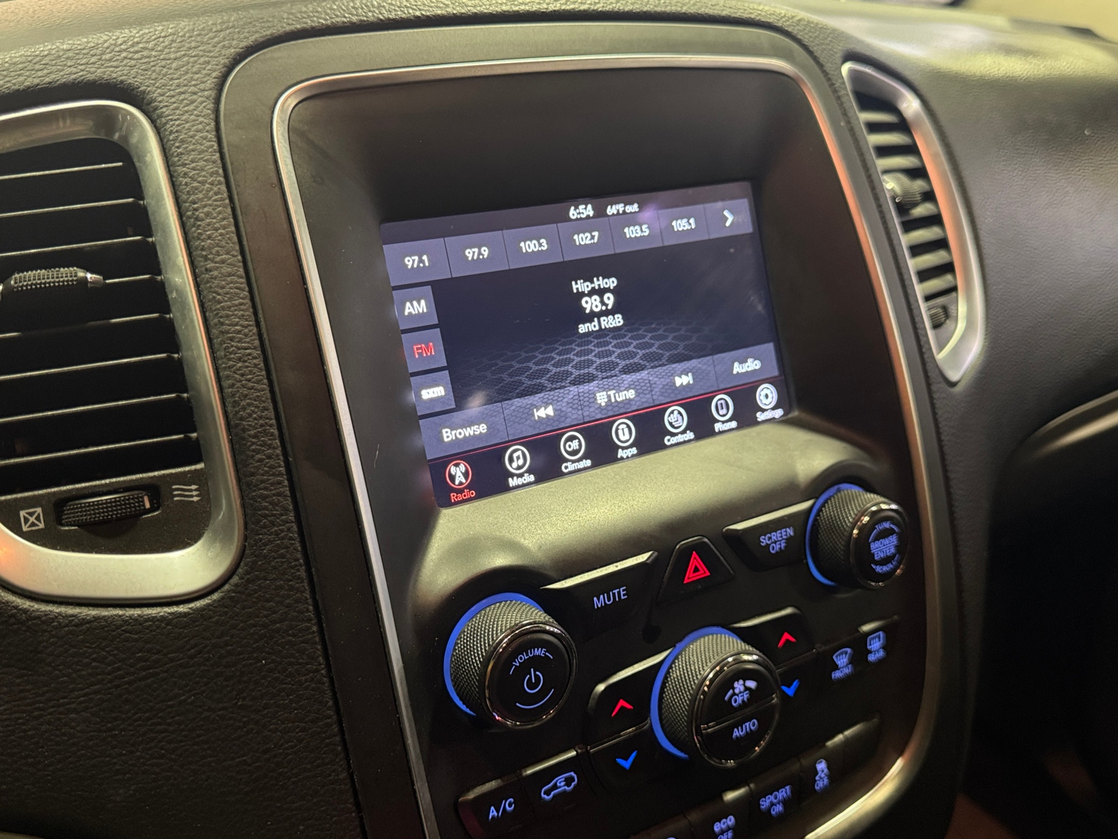 Thumbnail: 2020 Dodge Durango - 4