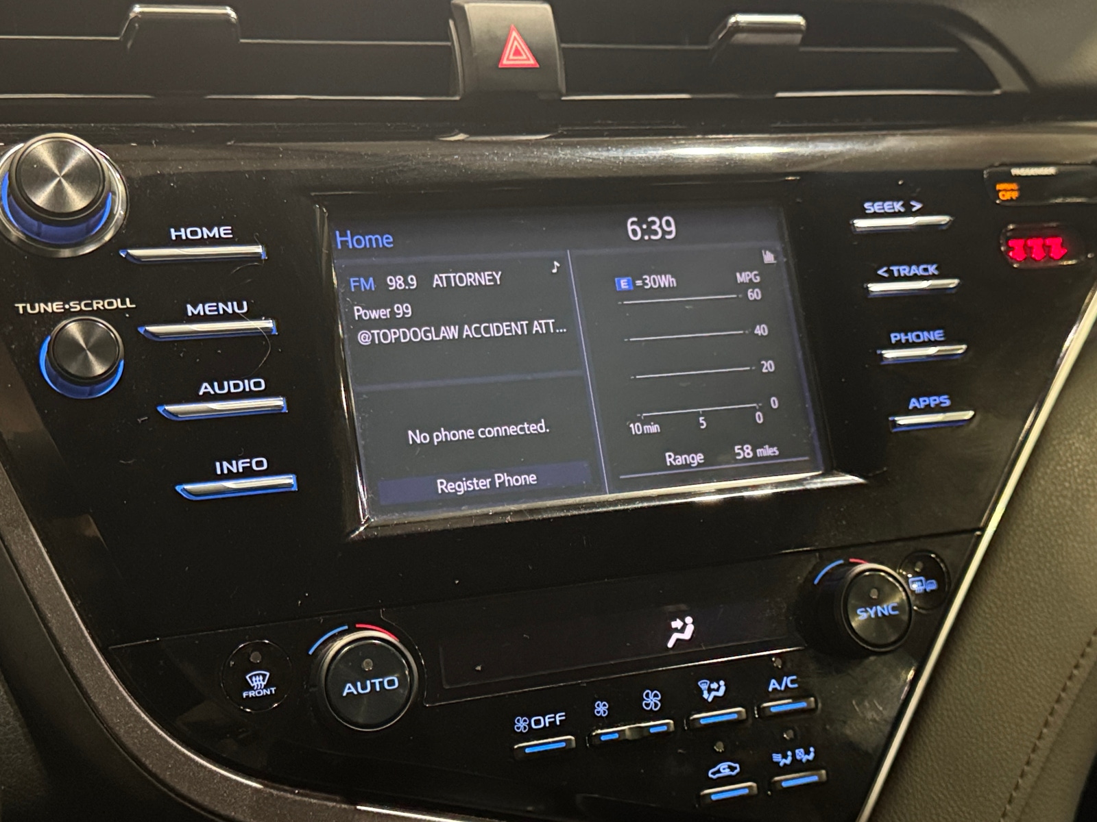 Thumbnail: 2018 Toyota Camry - 3