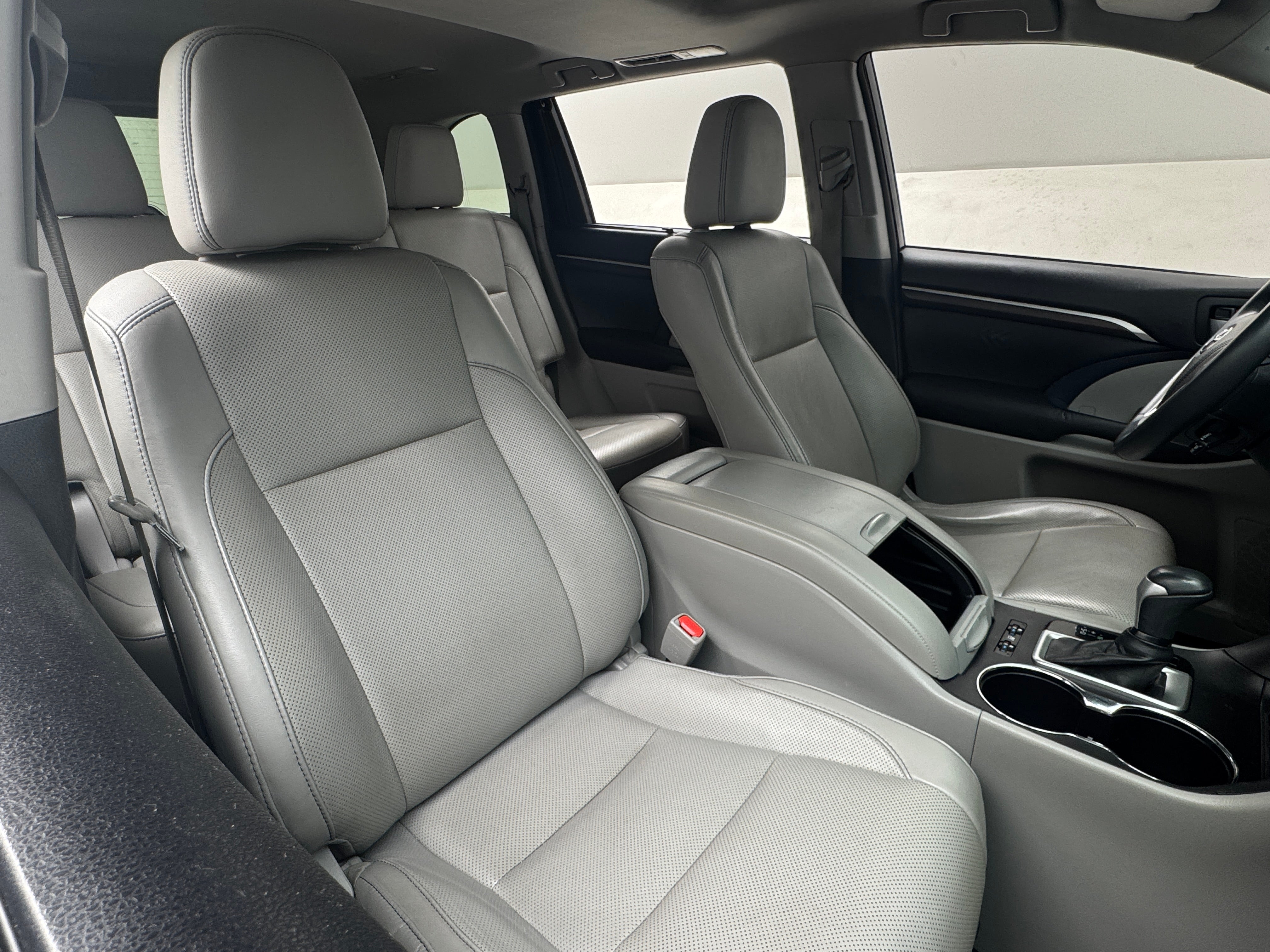 2016 Toyota Highlander