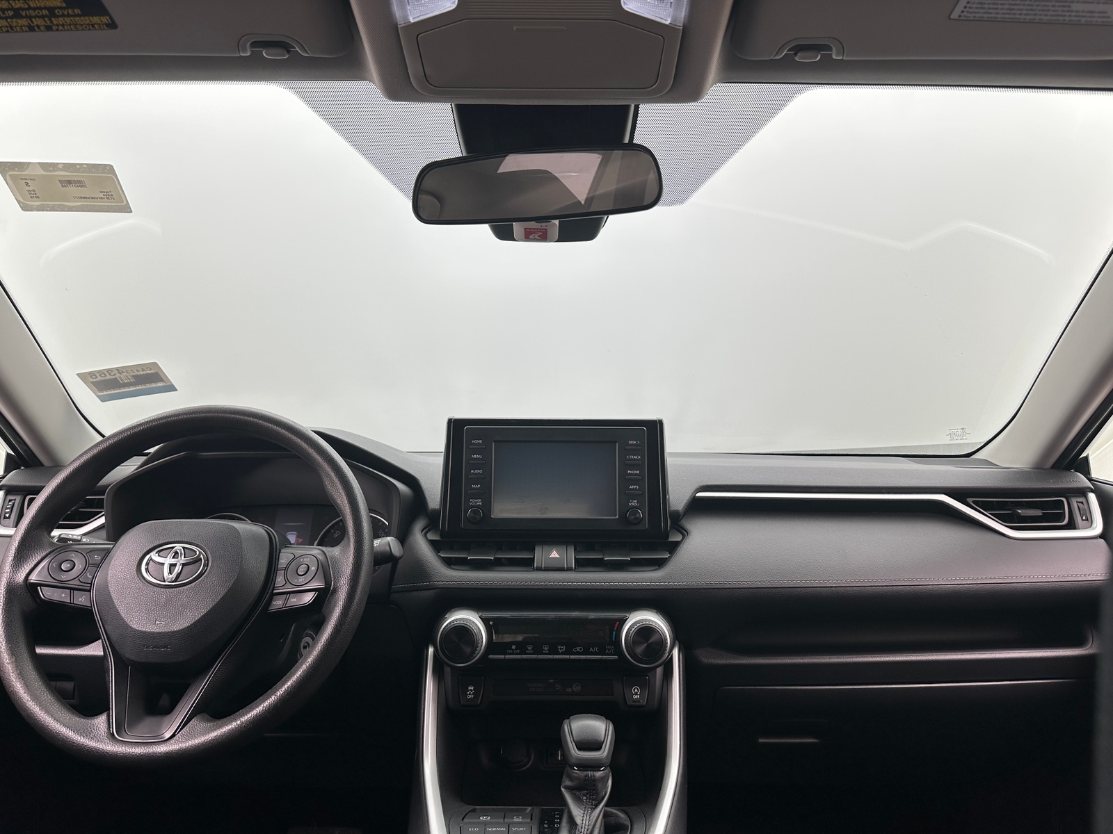 Thumbnail: 2019 Toyota RAV4 - 3