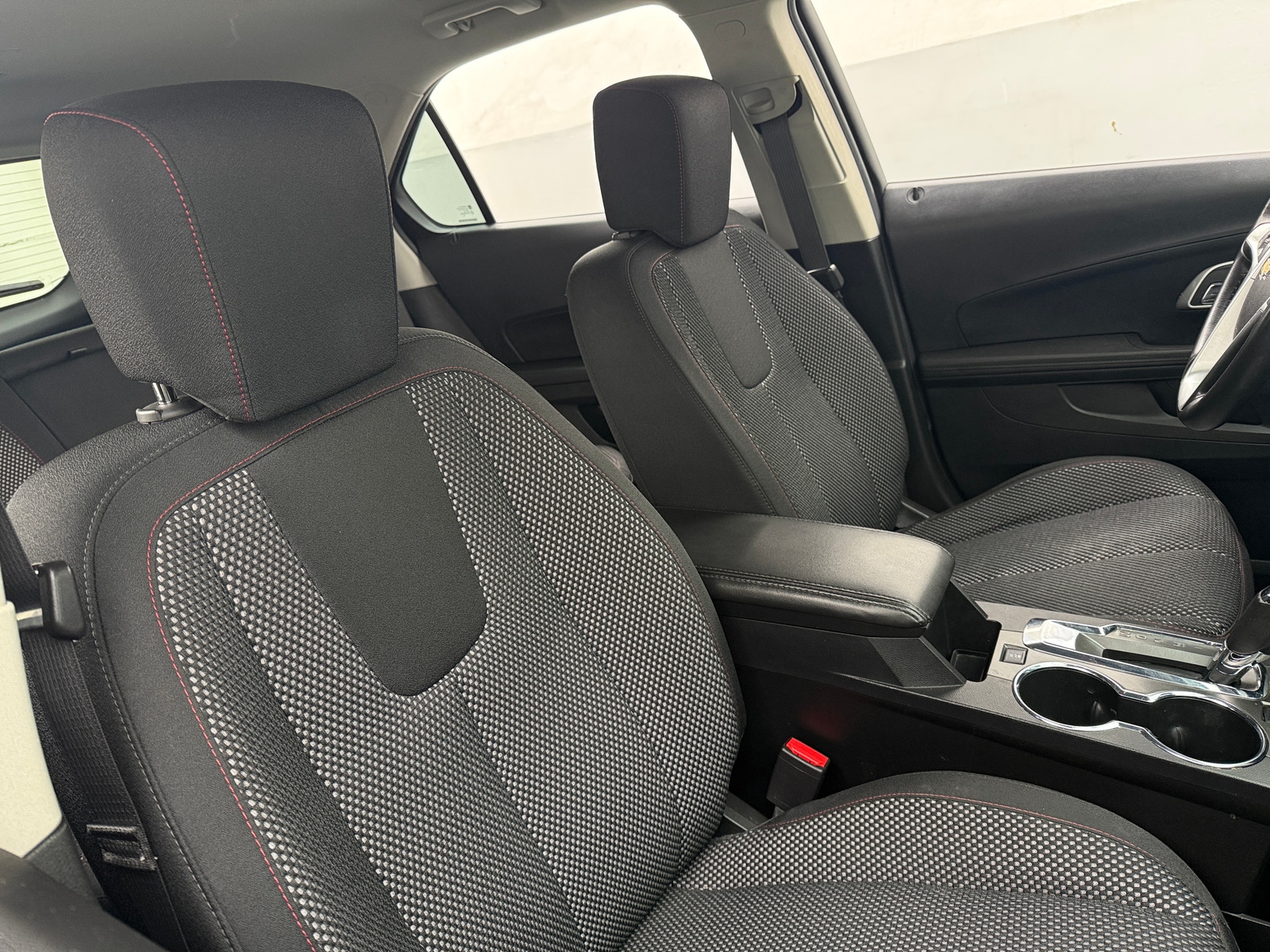 Thumbnail: 2017 Chevrolet Equinox - 2