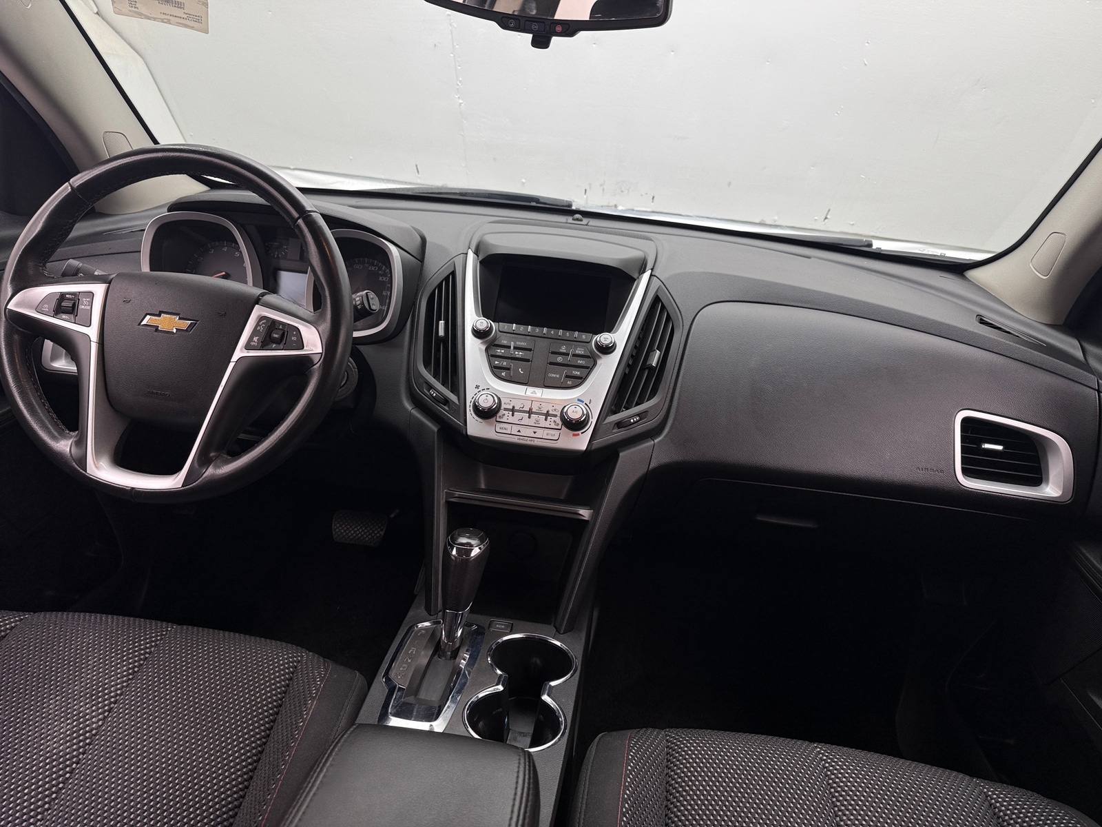 Thumbnail: 2017 Chevrolet Equinox - 3