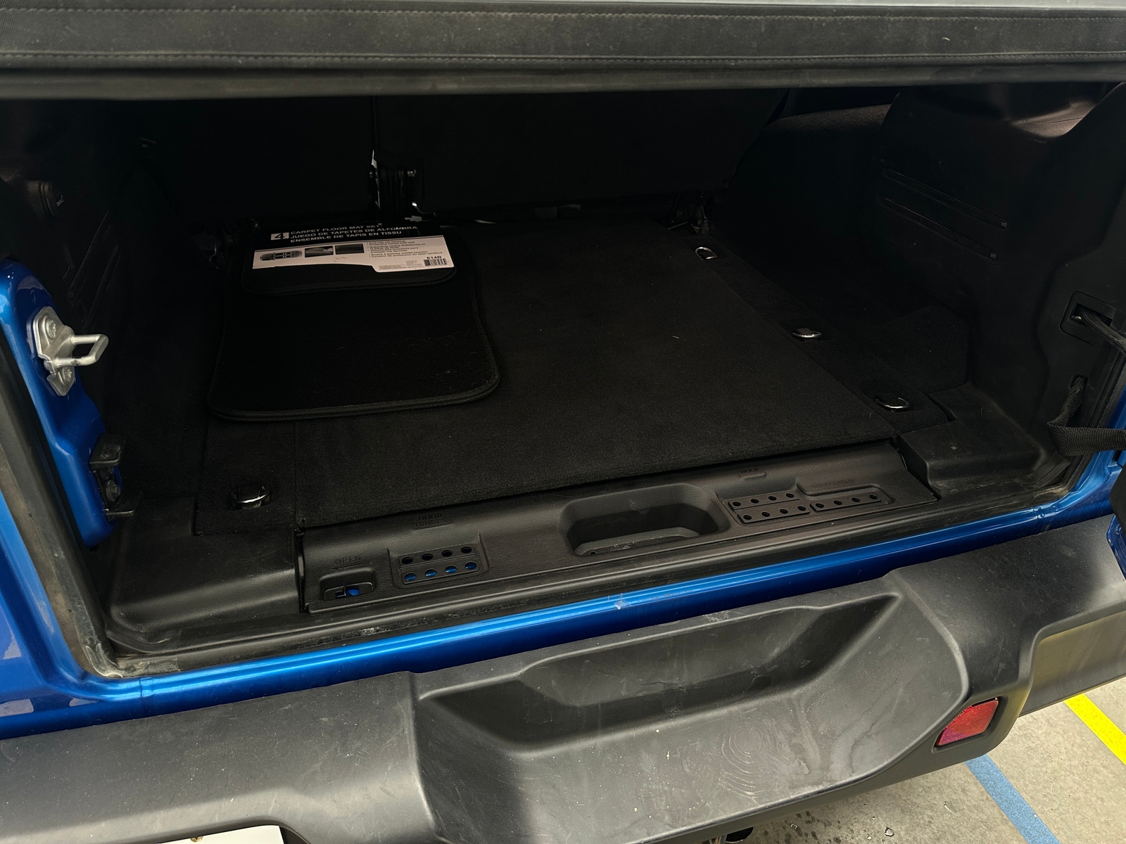 Thumbnail: 2024 Jeep Wrangler - 7