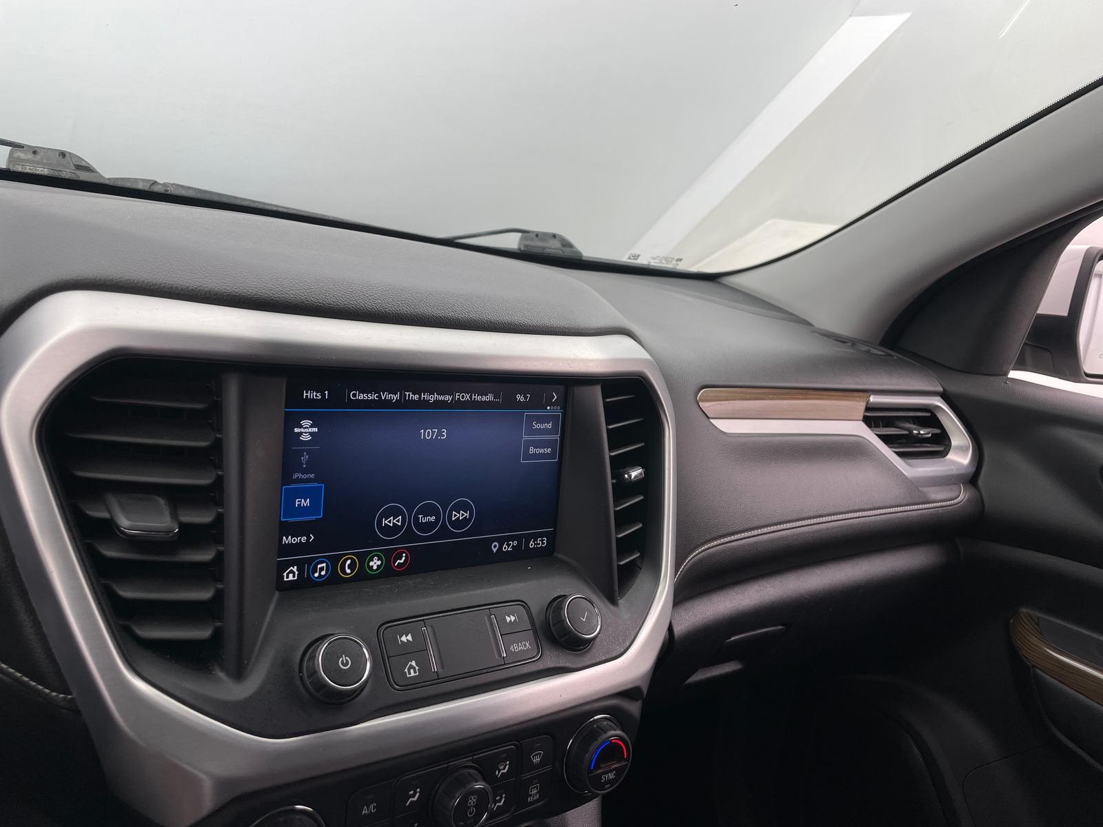 Thumbnail: 2020 GMC Acadia - 4