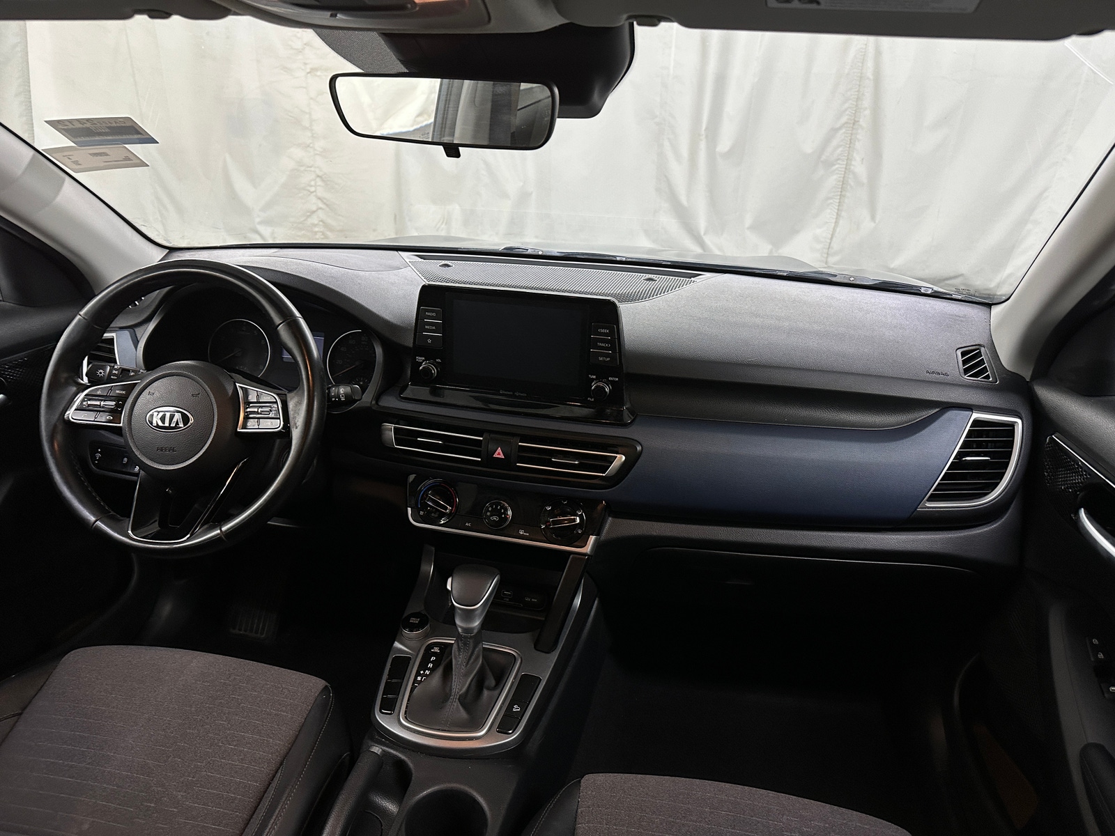 Thumbnail: 2021 Kia Seltos - 3