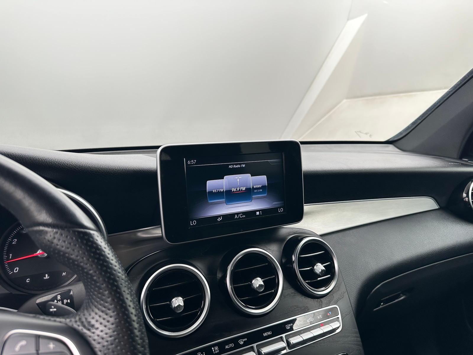 Thumbnail: 2019 Mercedes-Benz GLC - 3