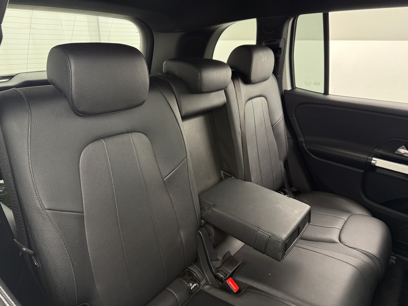 Thumbnail: 2022 Mercedes-Benz GLB - 5