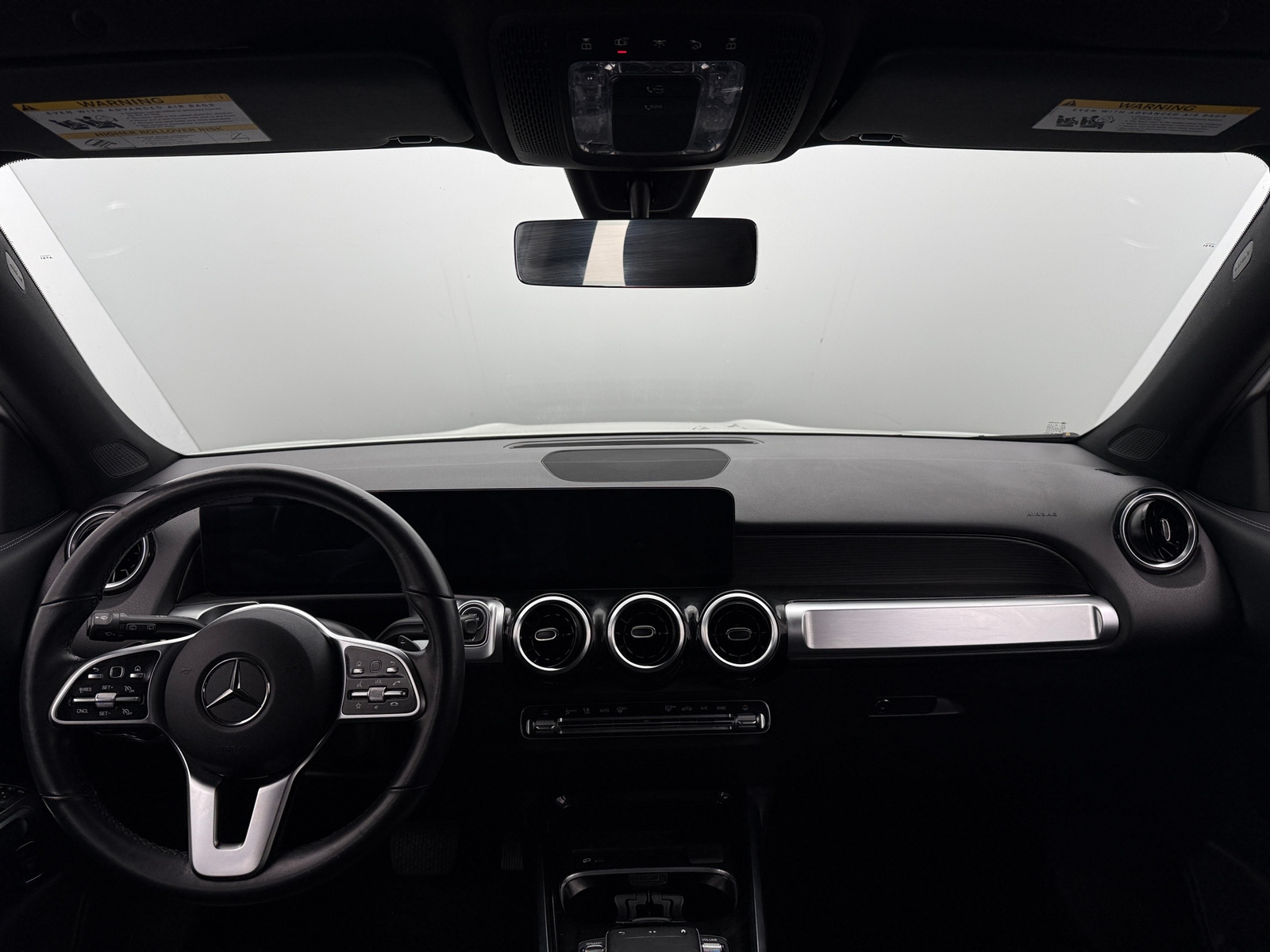 Thumbnail: 2022 Mercedes-Benz GLB - 2