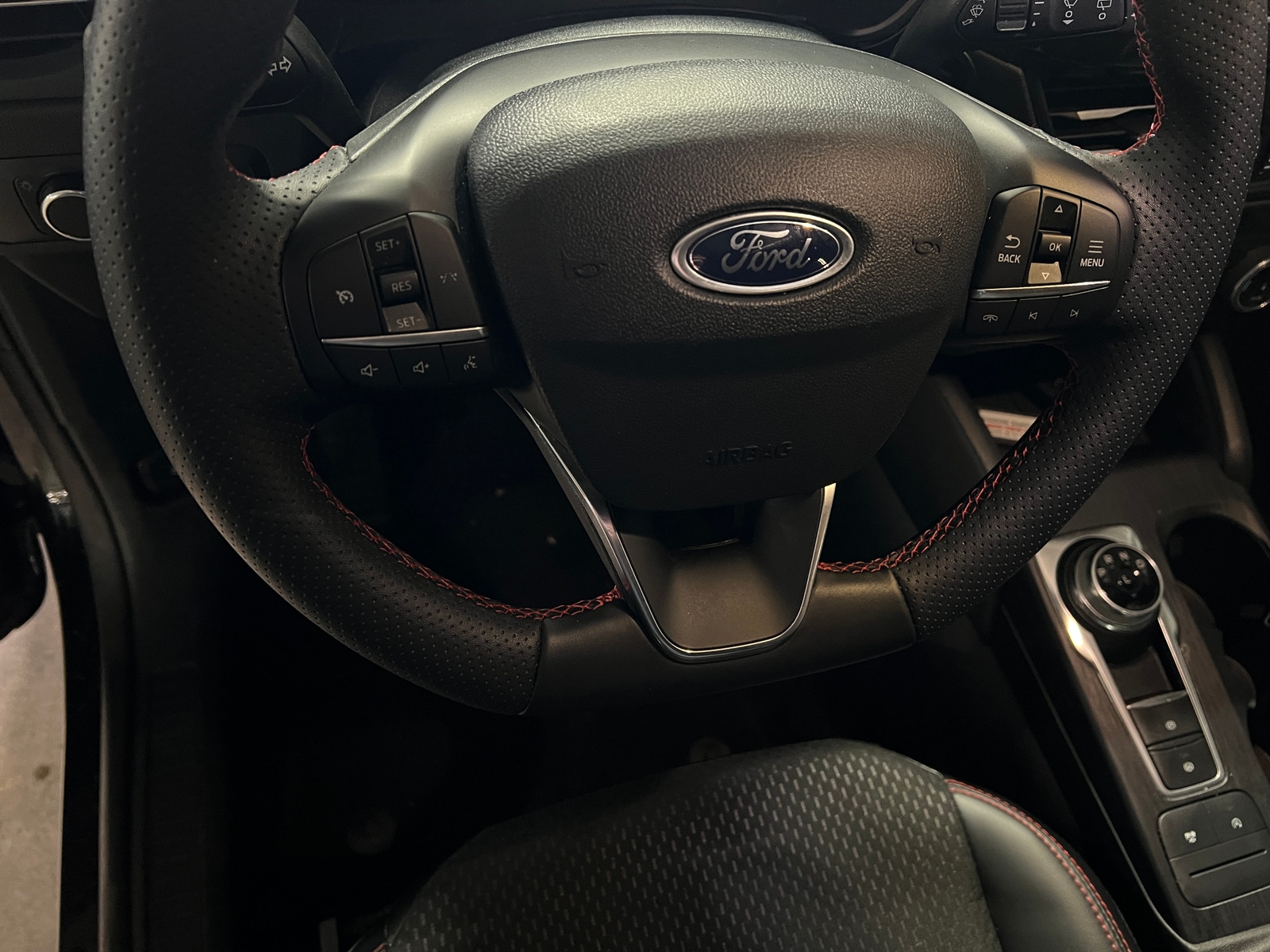 Thumbnail: 2025 Ford Escape - 4