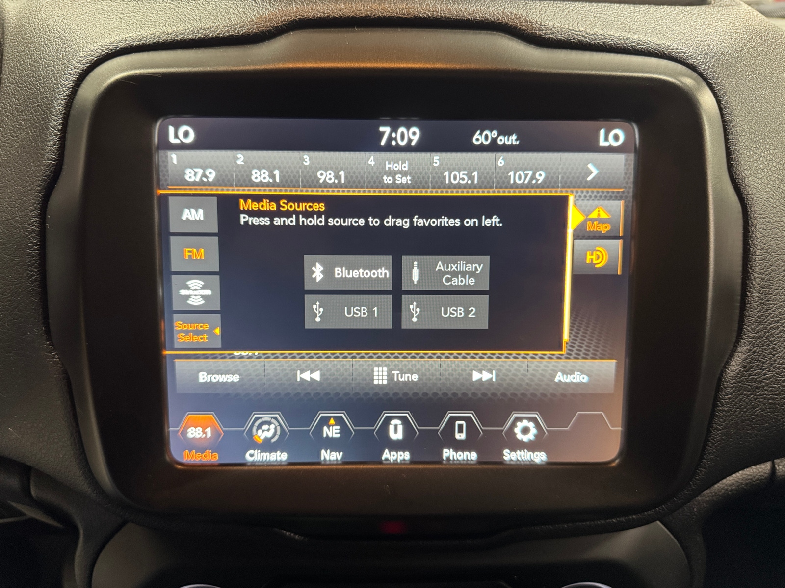 Thumbnail: 2021 Jeep Renegade - 4