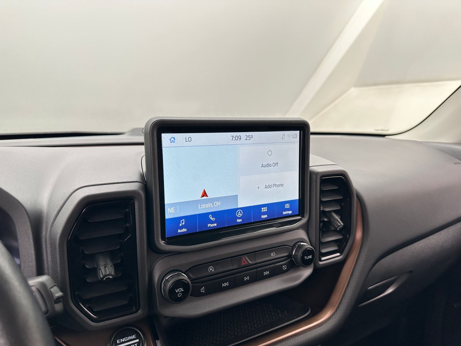 Thumbnail: 2022 Ford Bronco Sport - 4