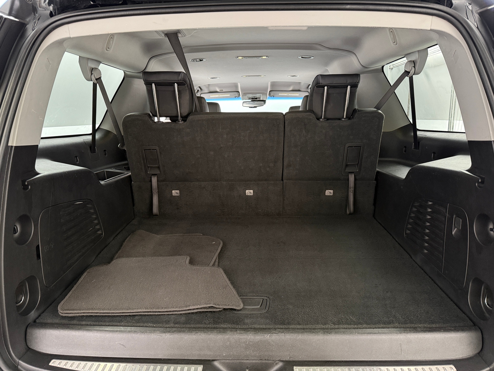 Thumbnail: 2019 Chevrolet Suburban - 6