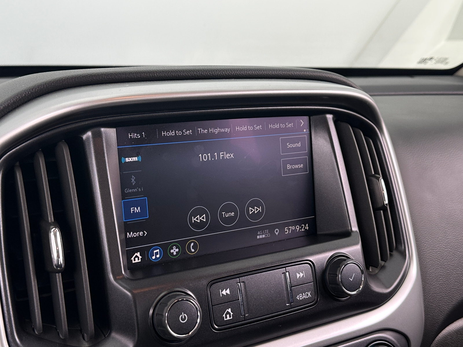 Thumbnail: 2022 Chevrolet Colorado - 4