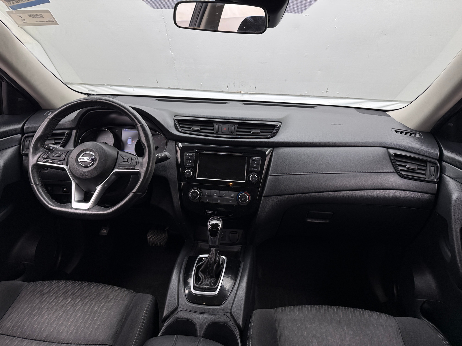 Thumbnail: 2019 Nissan Rogue - 3