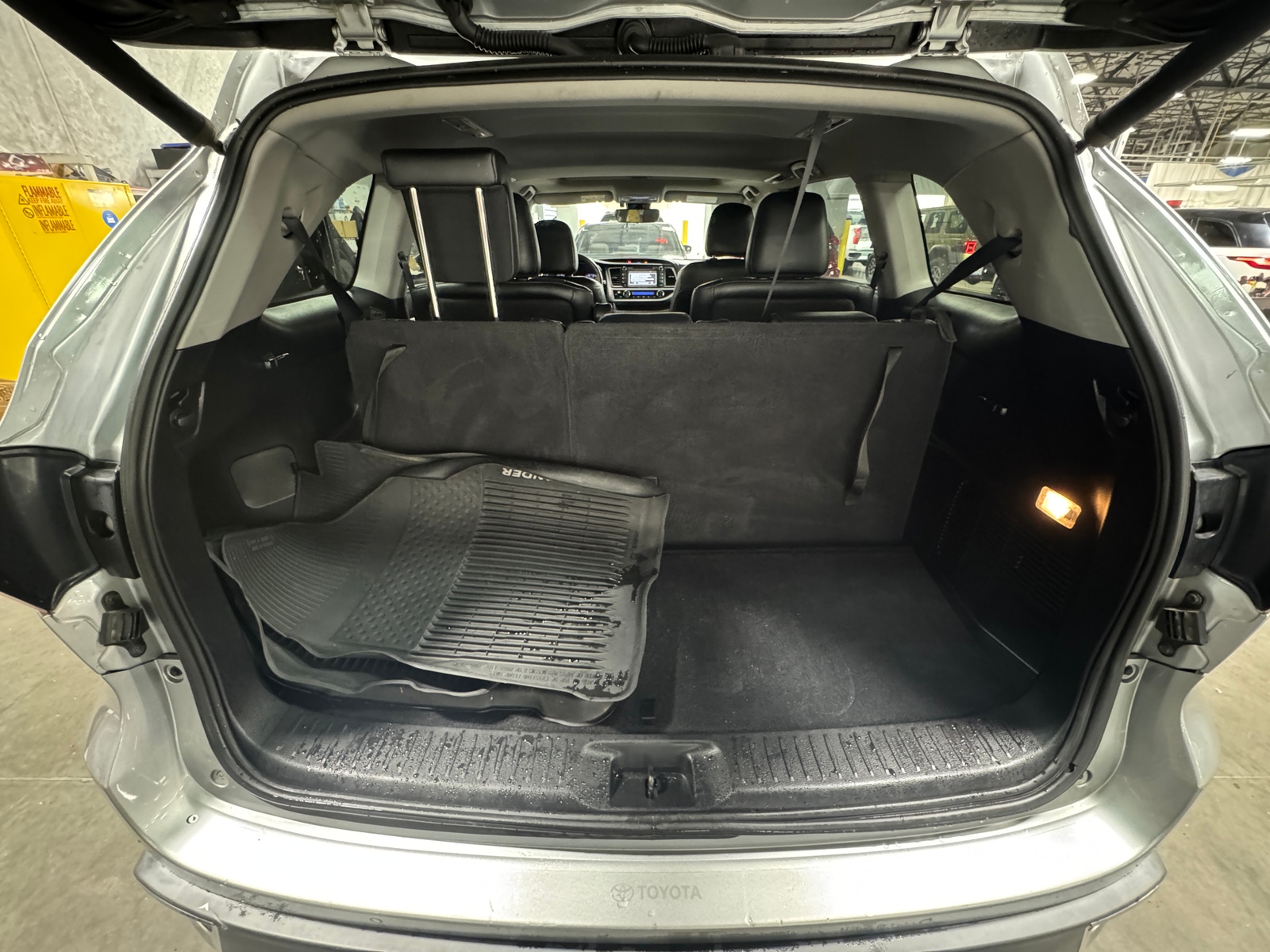 Thumbnail: 2019 Toyota Highlander - 6