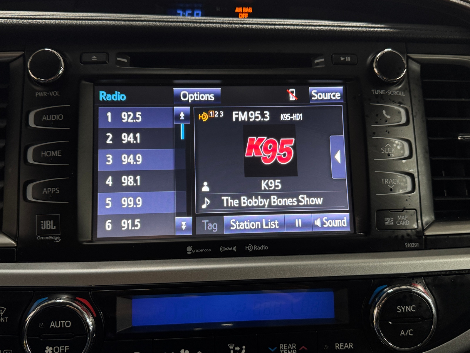 Thumbnail: 2019 Toyota Highlander - 3