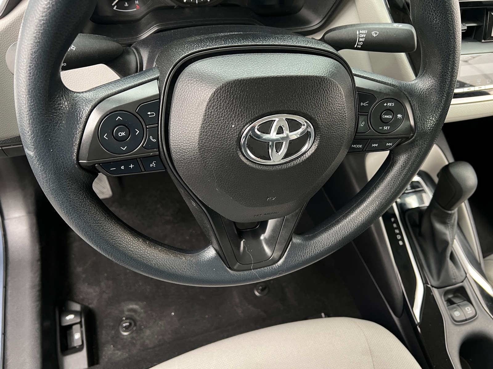 Thumbnail: 2022 Toyota Corolla - 5