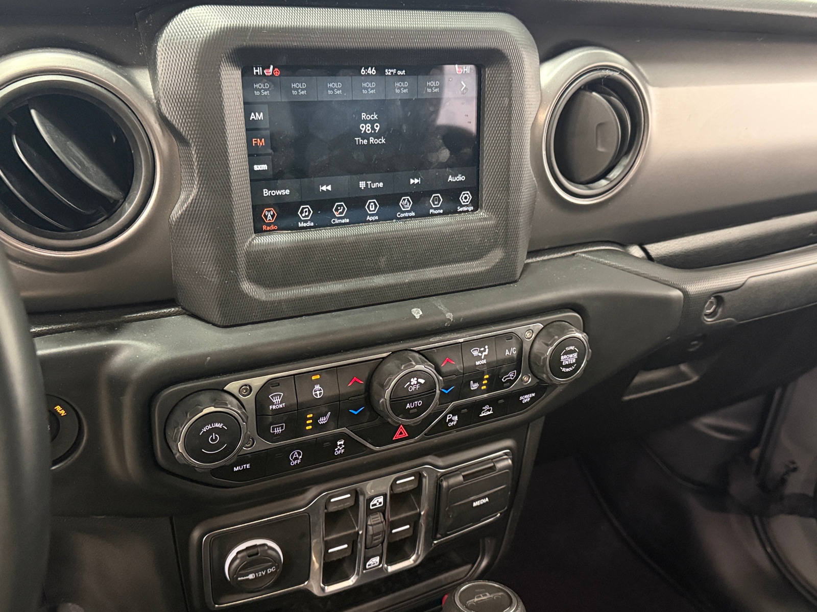 Thumbnail: 2021 Jeep Gladiator - 4