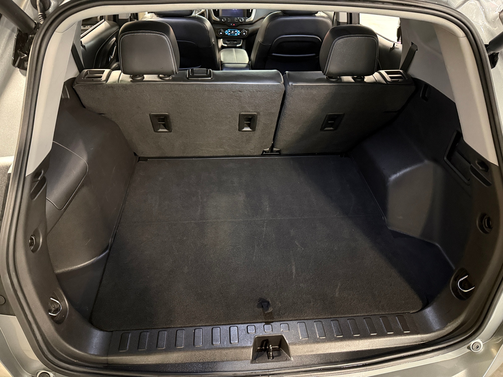 Thumbnail: 2023 GMC Terrain - 6