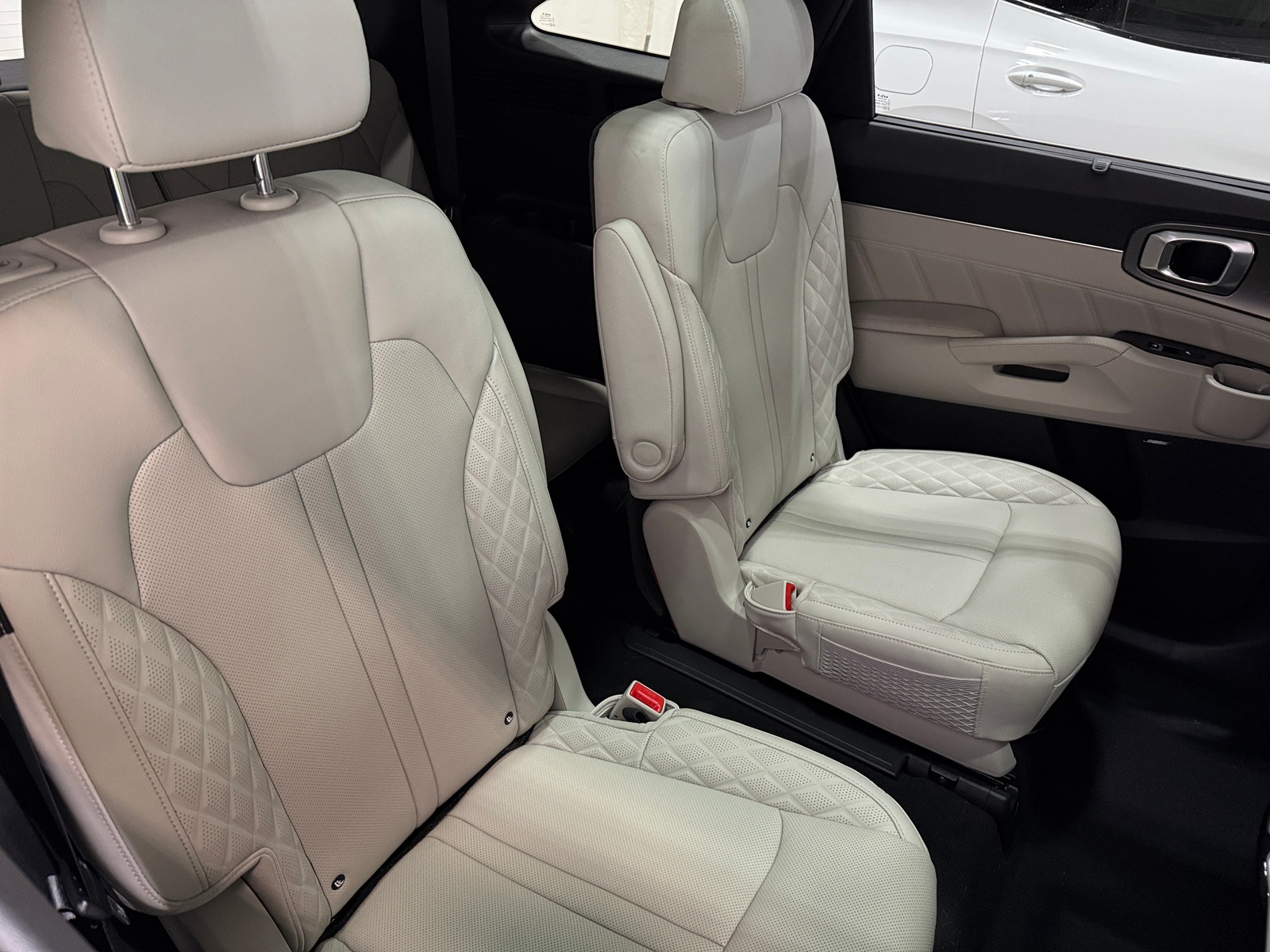 Thumbnail: 2025 Kia Sorento - 5