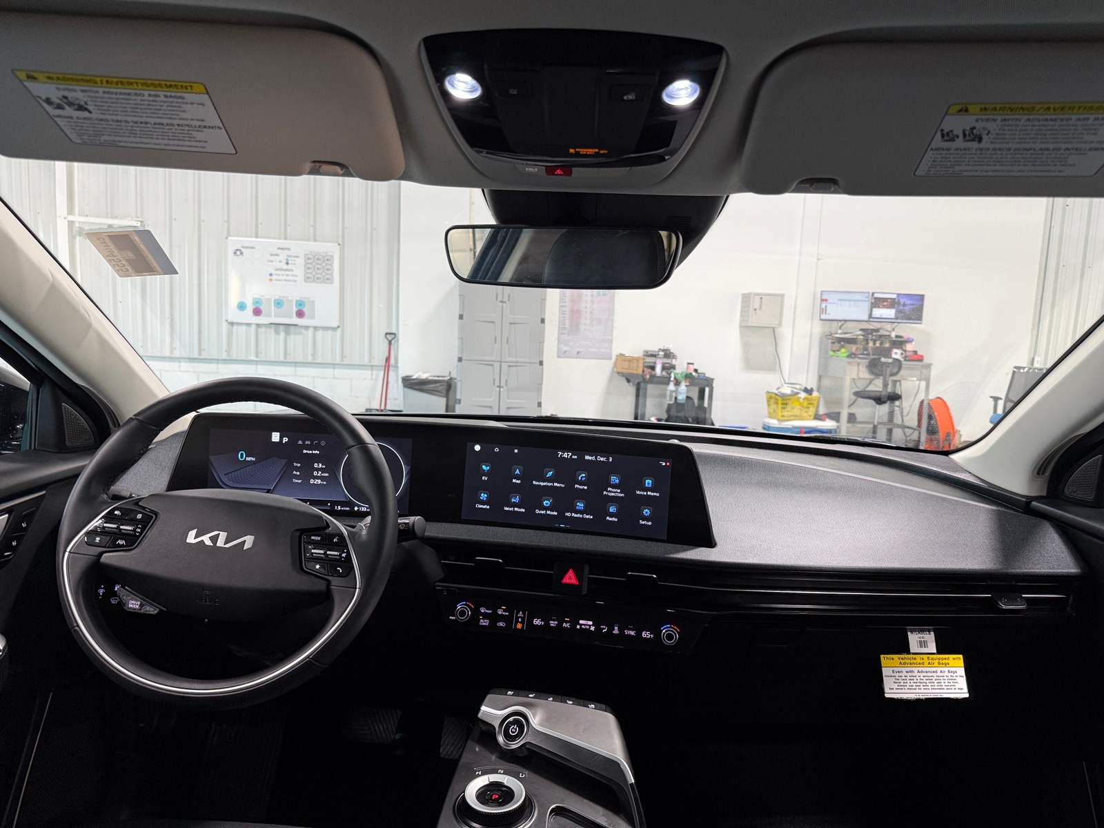 Thumbnail: 2022 Kia EV6 - 2