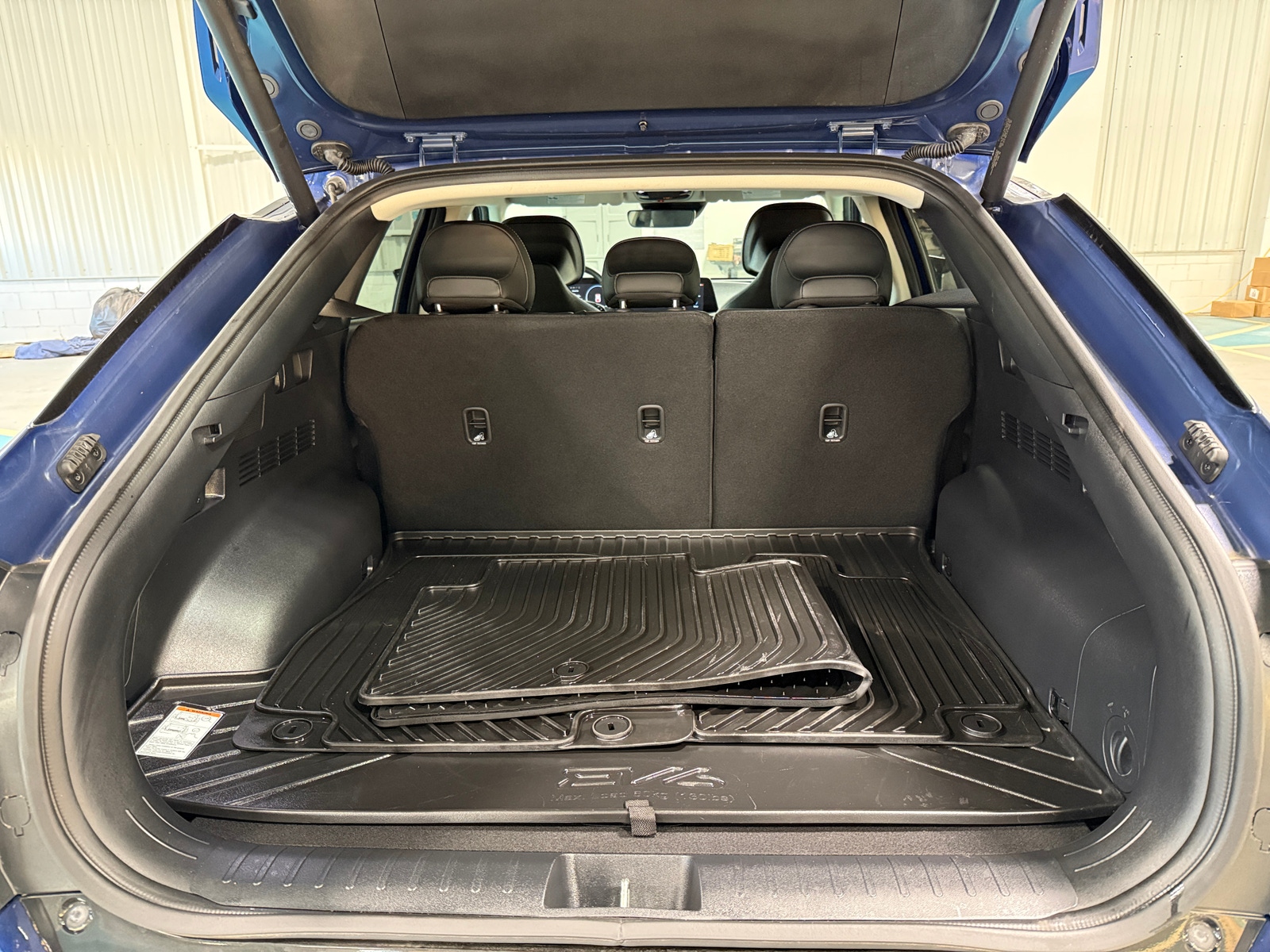 Thumbnail: 2022 Kia EV6 - 6