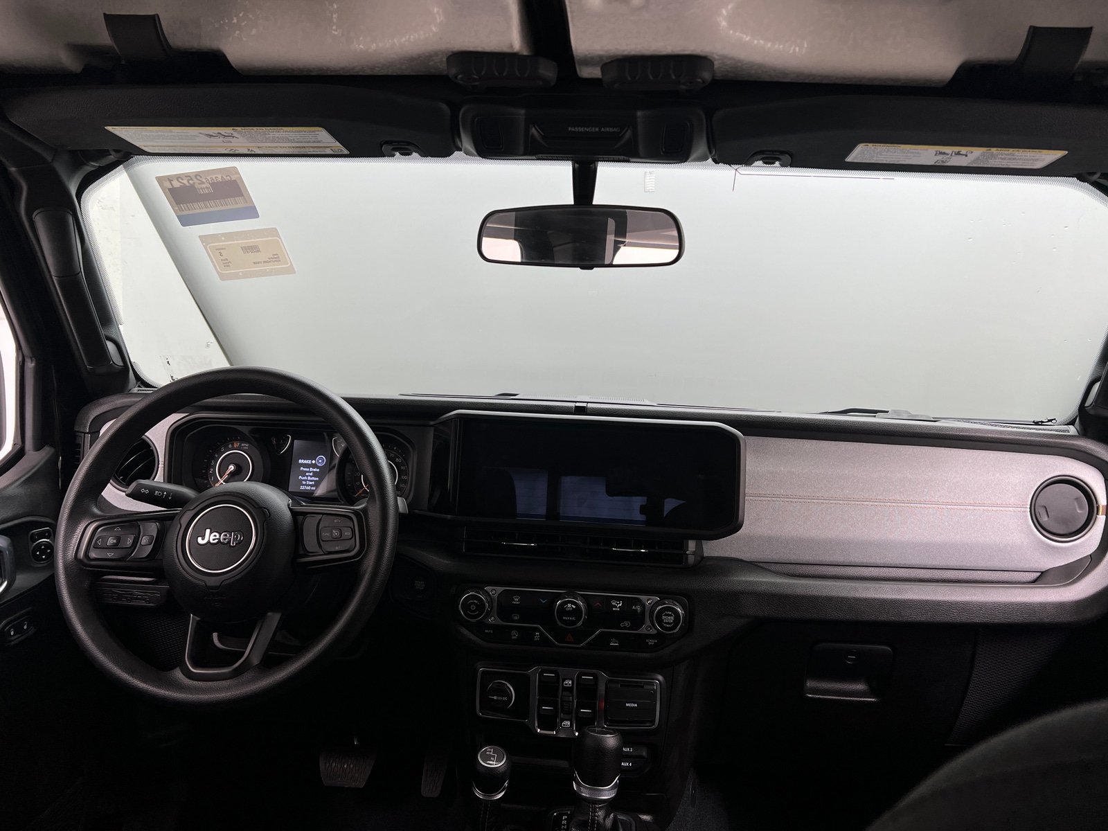 Thumbnail: 2024 Jeep Gladiator - 3