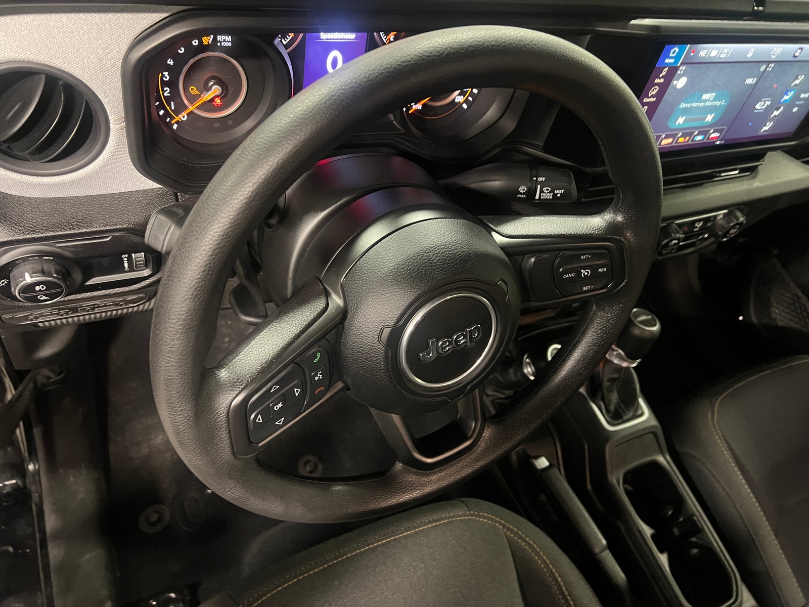 Thumbnail: 2024 Jeep Gladiator - 5