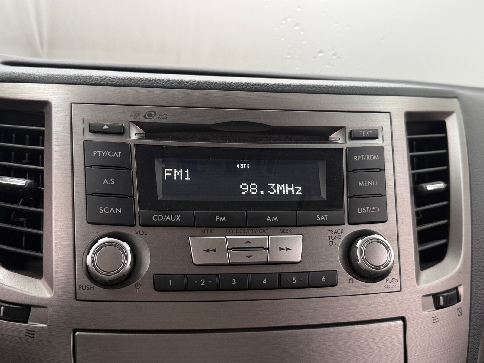 Thumbnail: 2012 Subaru Outback - 4