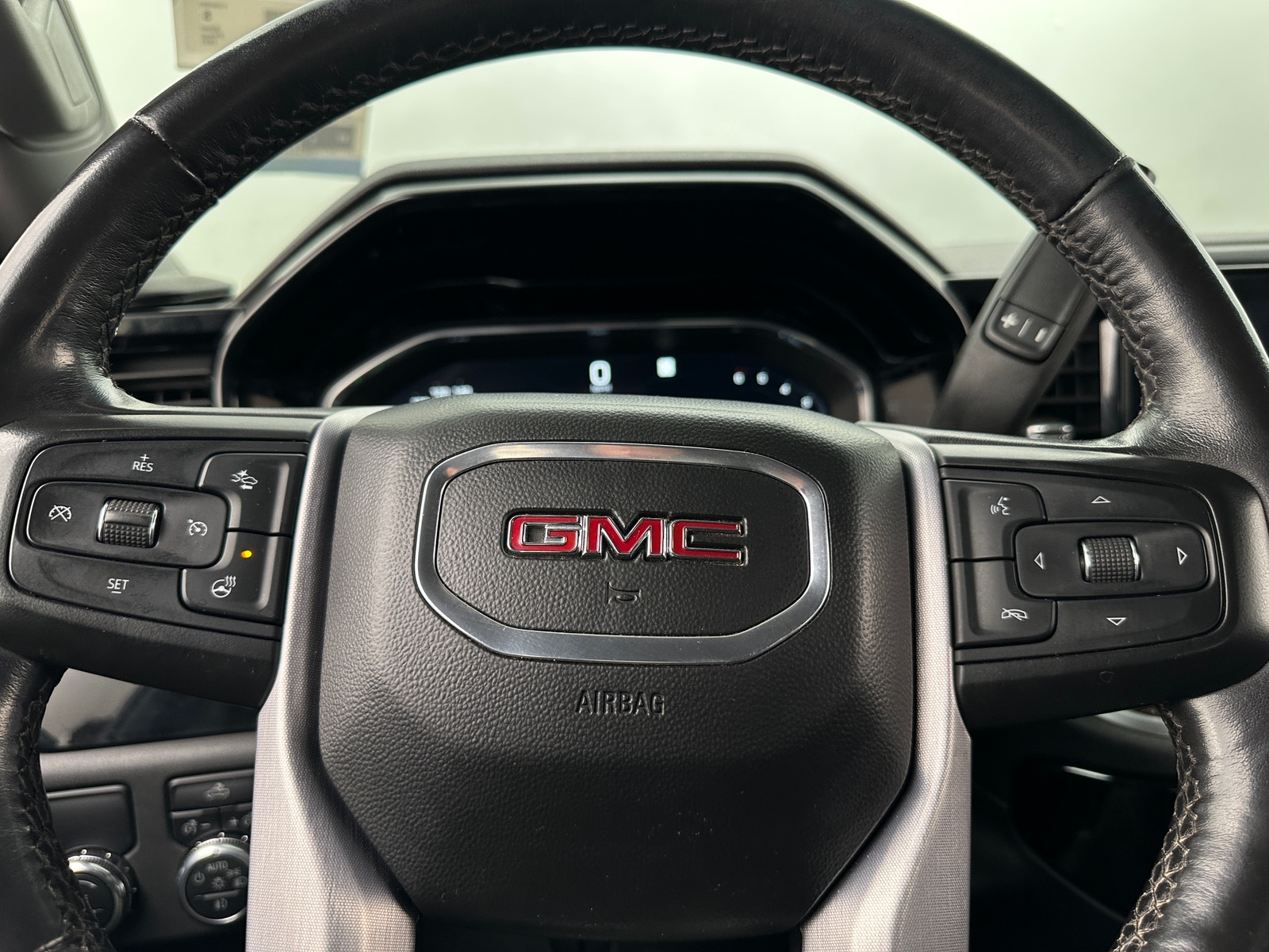 Thumbnail: 2022 GMC Sierra 1500 - 5