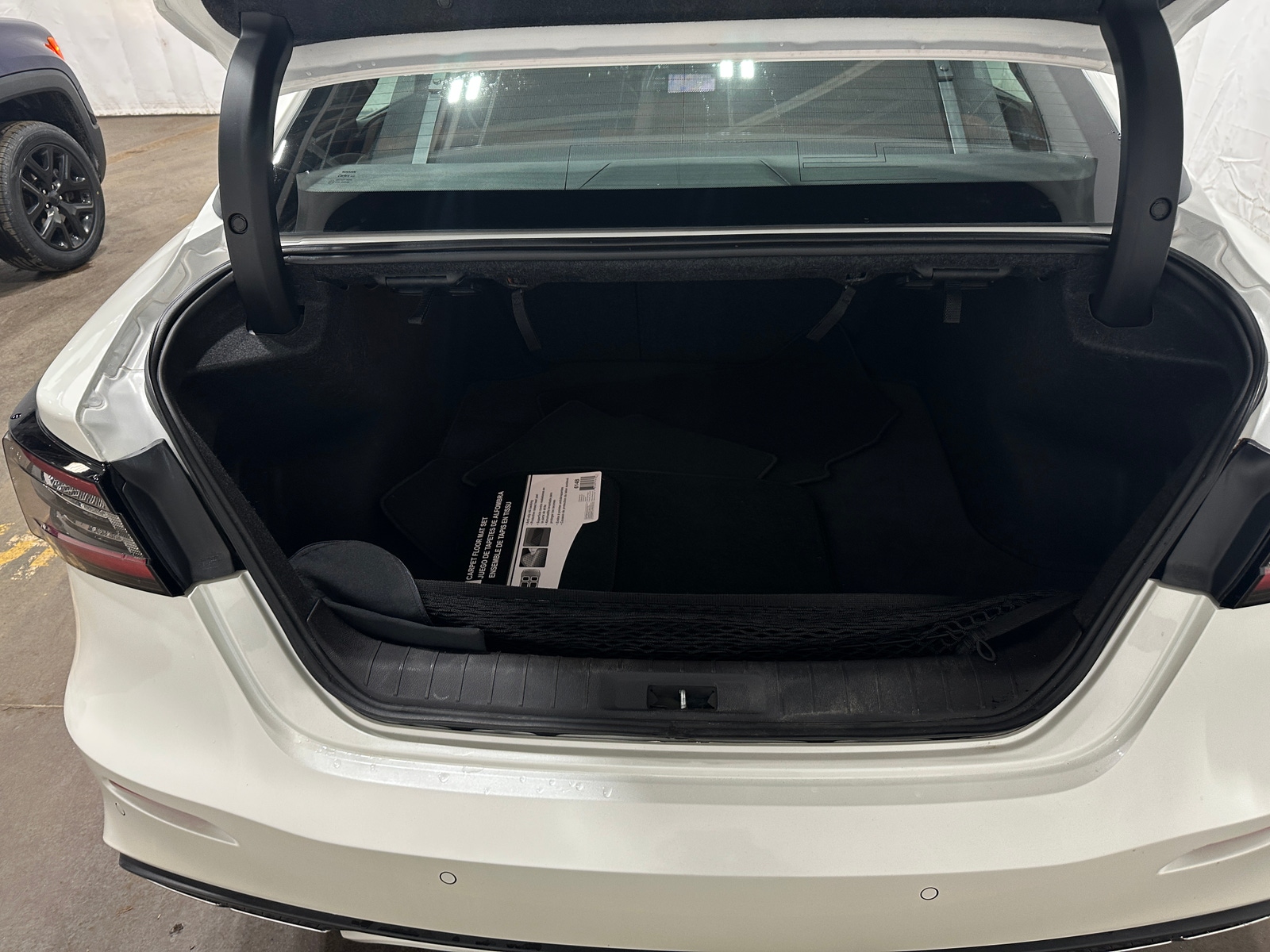 Thumbnail: 2019 Nissan Maxima - 6