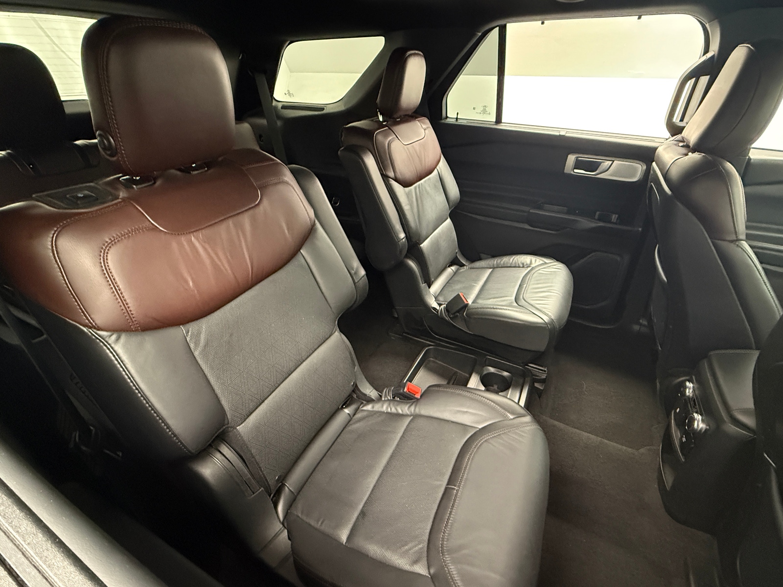 Thumbnail: 2020 Ford Explorer - 5