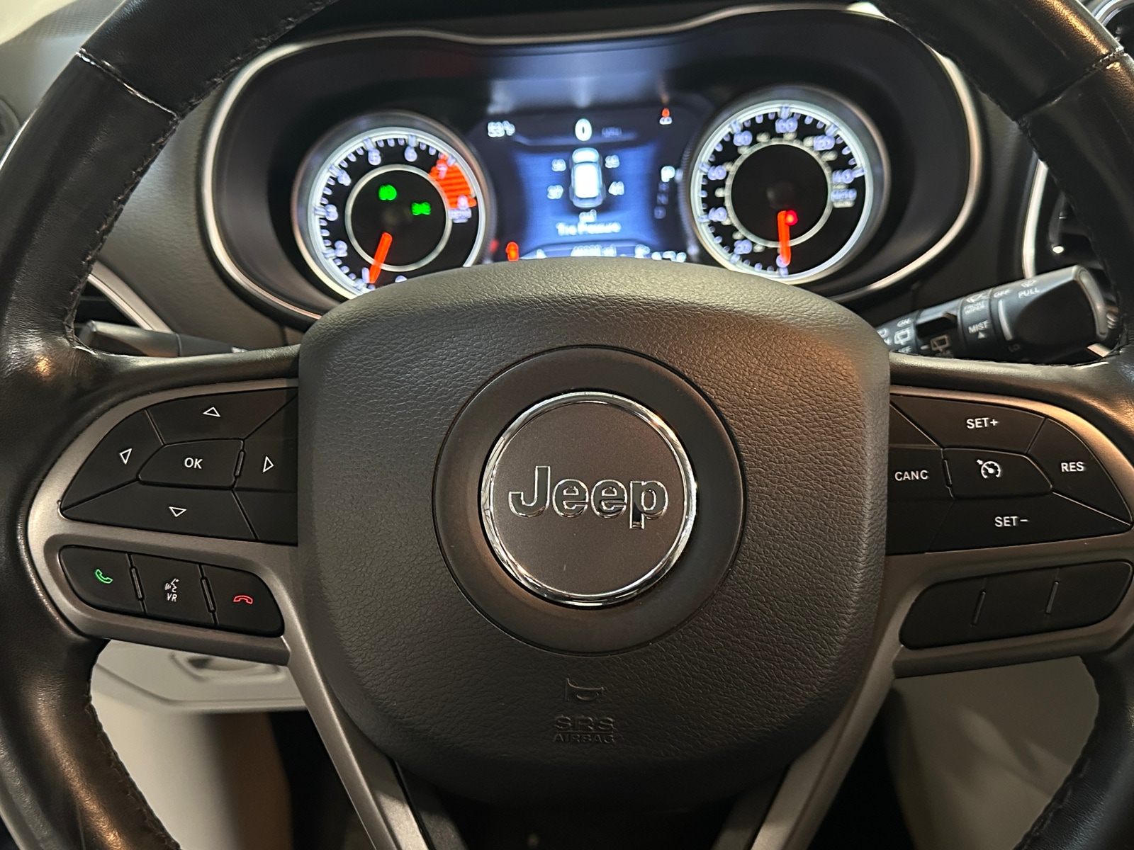 Thumbnail: 2020 Jeep Cherokee - 4