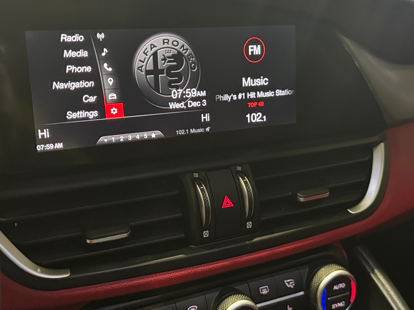 Thumbnail: 2018 Alfa Romeo Giulia - 3