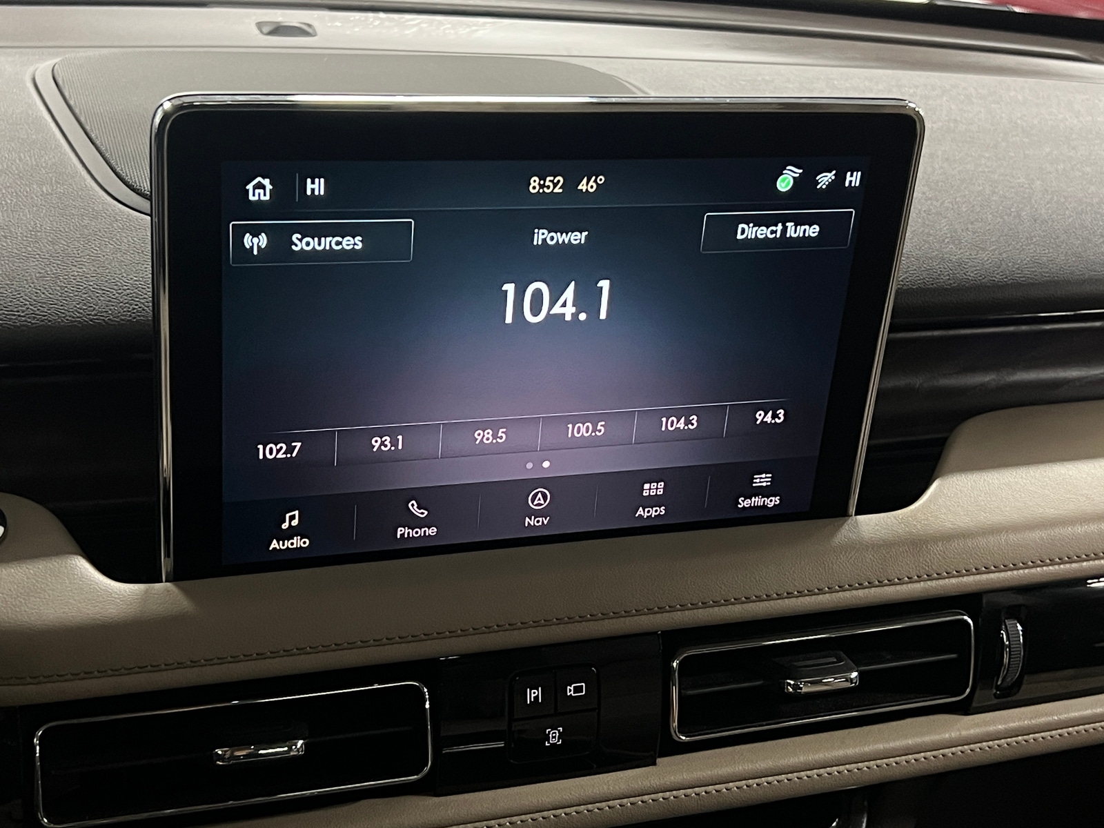 Thumbnail: 2022 Lincoln Aviator - 3