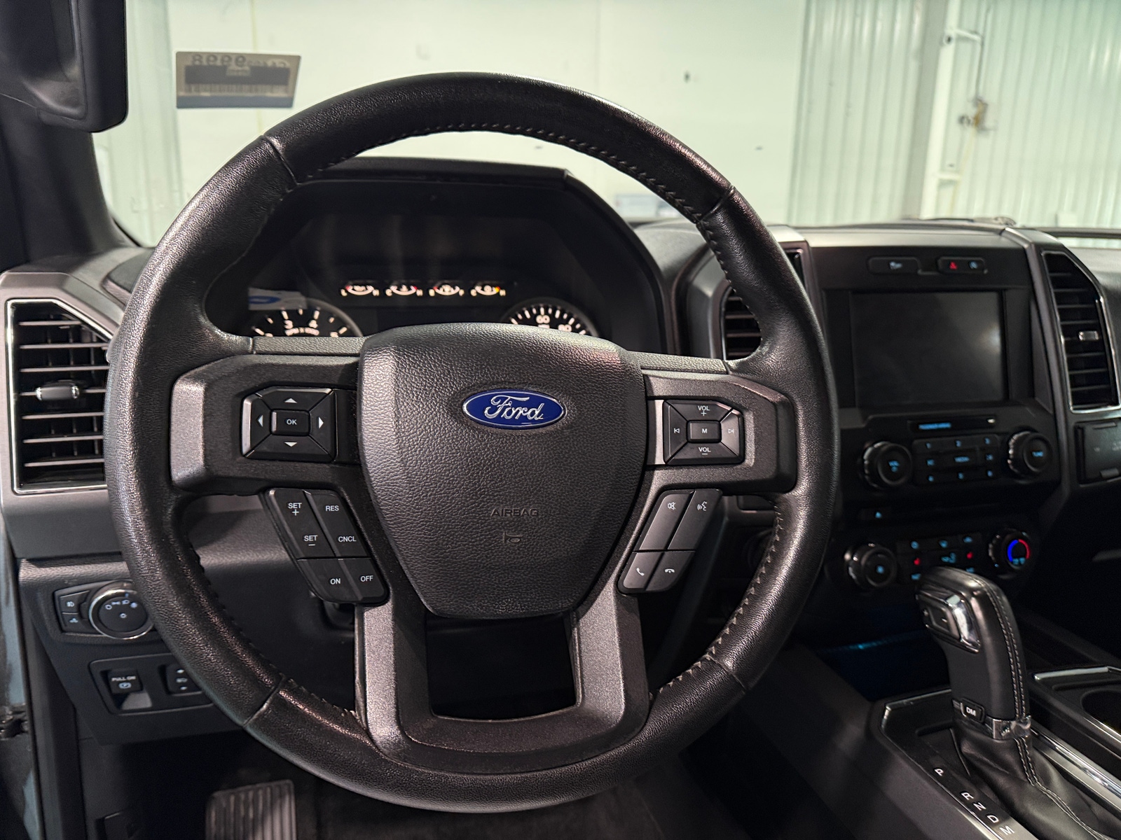 Thumbnail: 2018 Ford Econoline - 5