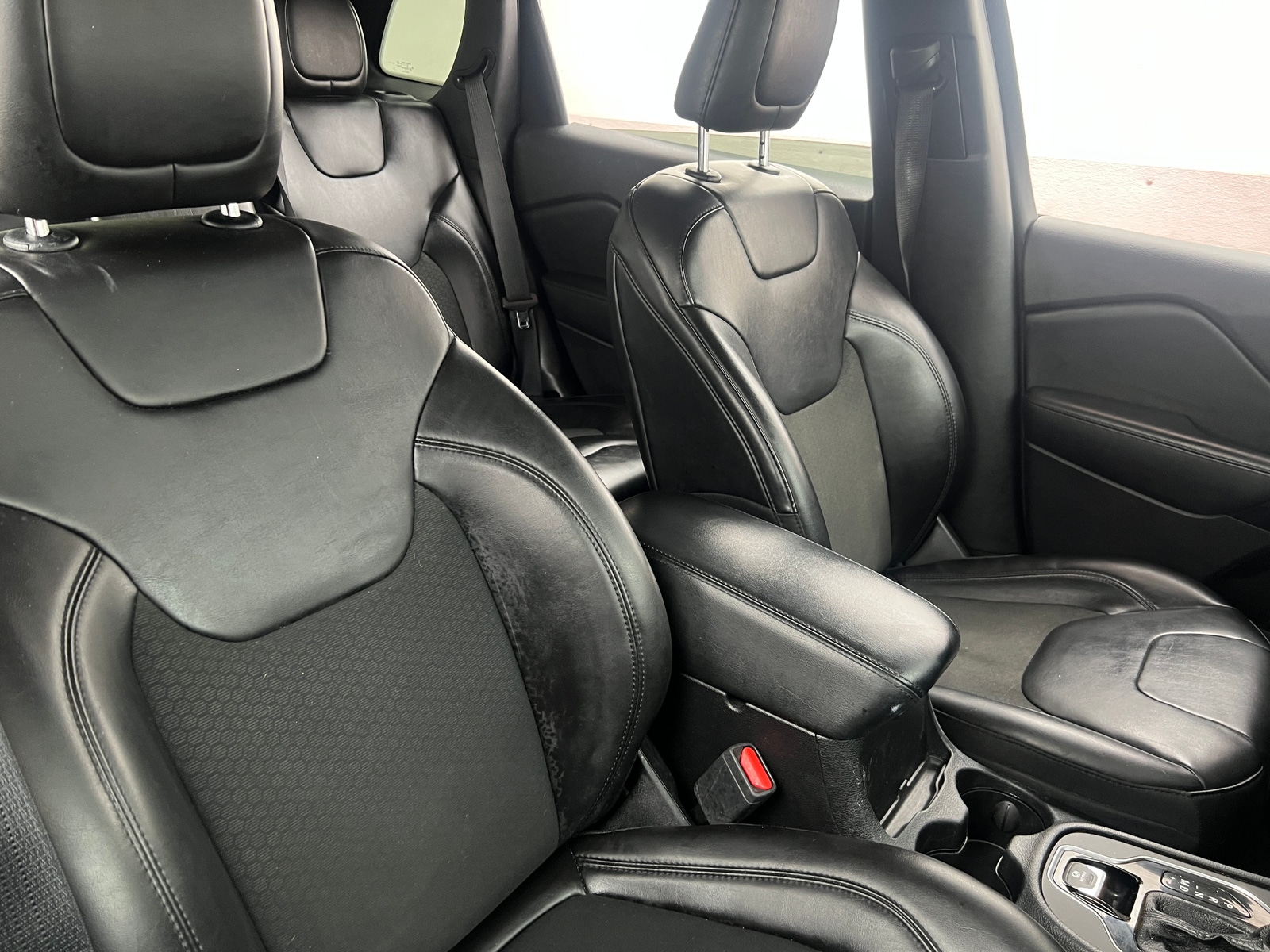 Thumbnail: 2021 Jeep Cherokee - 2