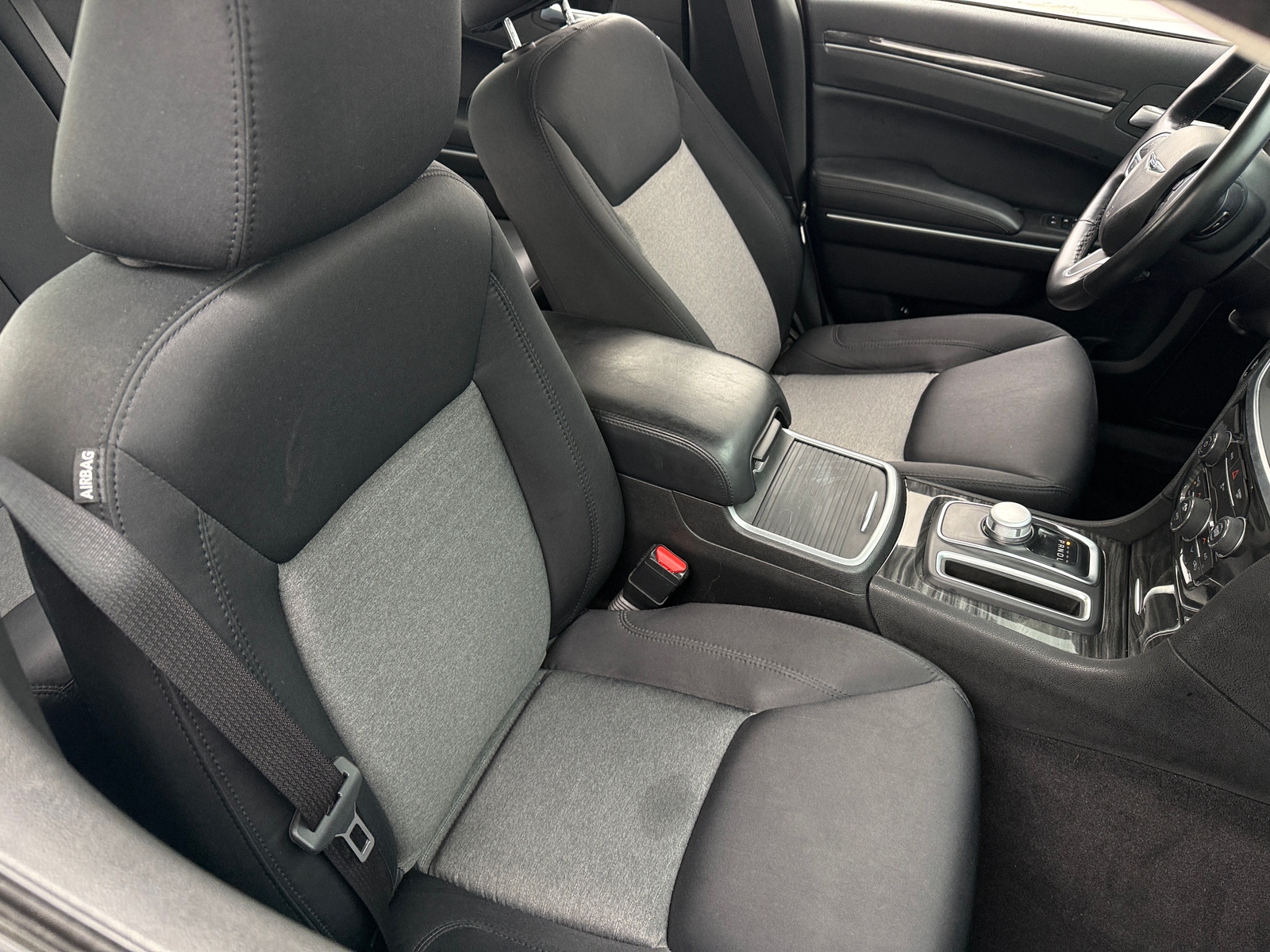 Thumbnail: 2021 Chrysler 300 - 2